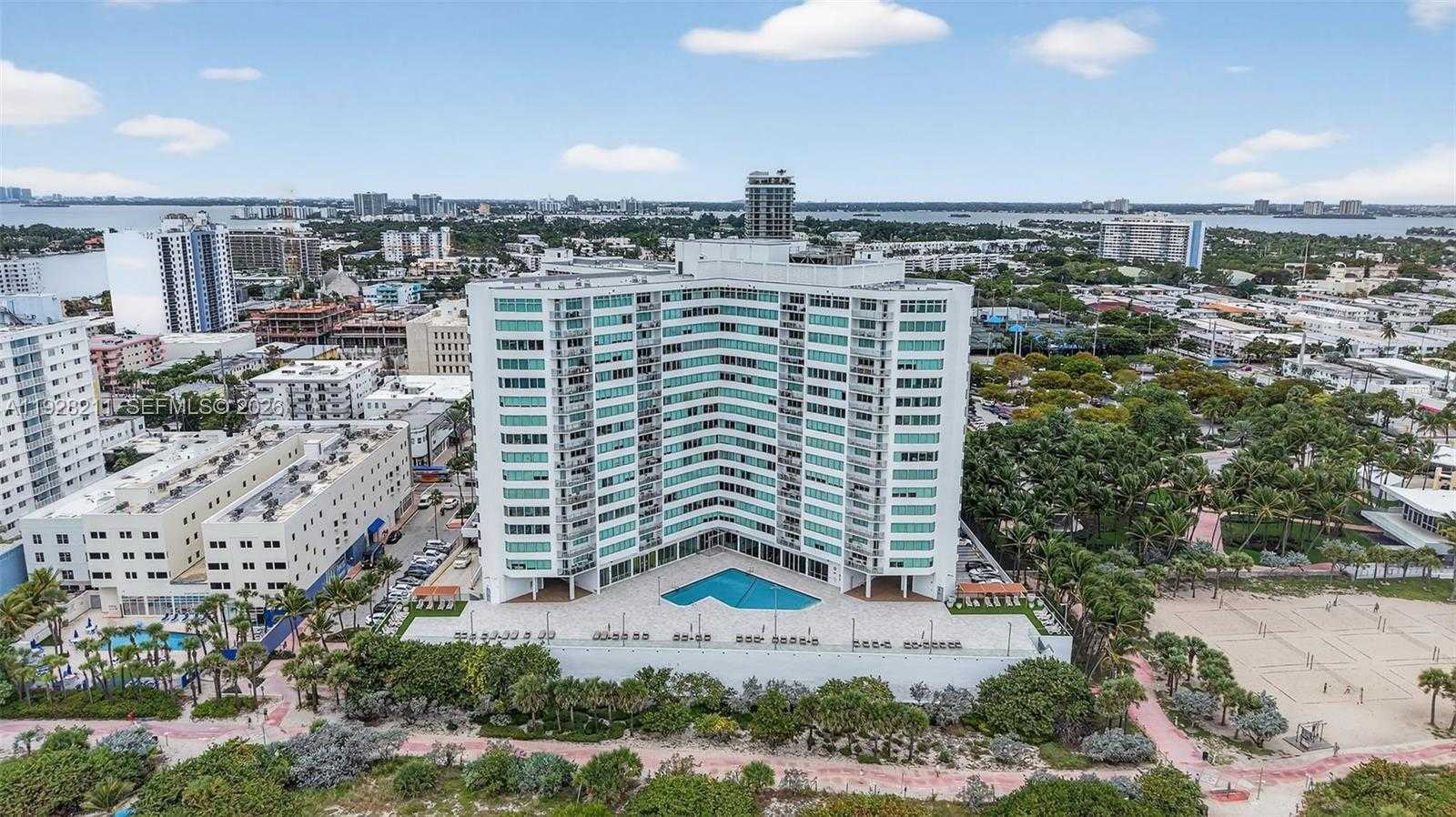 Small Image of 7135 COLLINS AVE #1015, Miami Beach Number 31