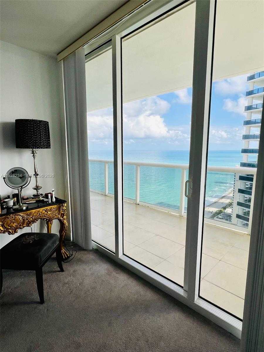 Small Image of 1830 SOUTH OCEAN DR #3006, Hallandale Beach Number 9