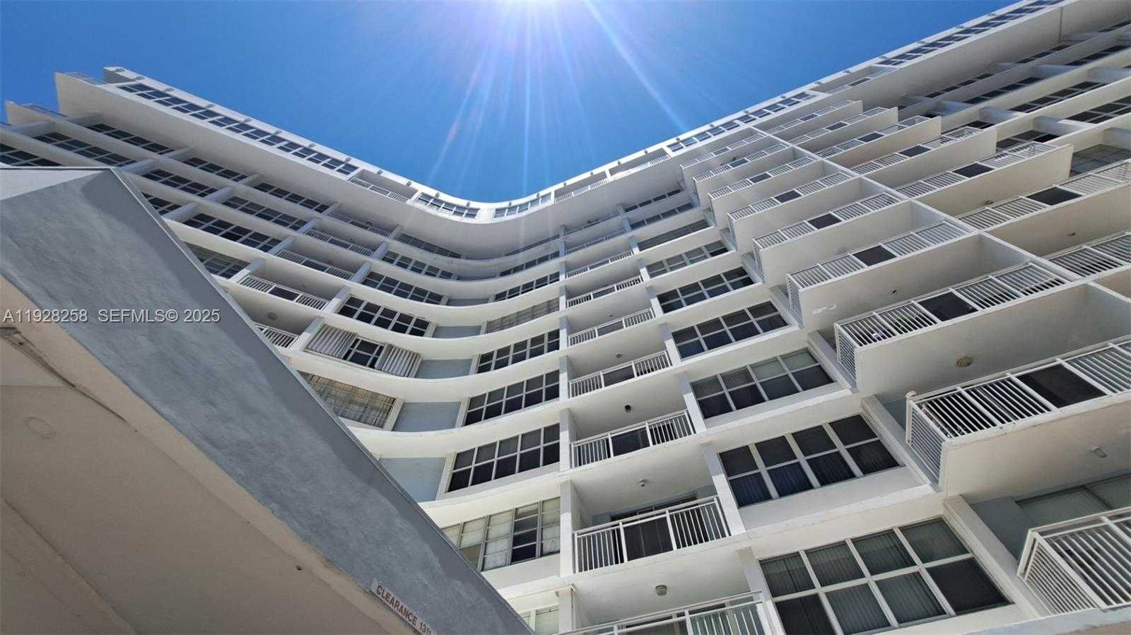 Small Image of 1801 SOUTH OCEAN DR #PH33, Hallandale Beach Number 1