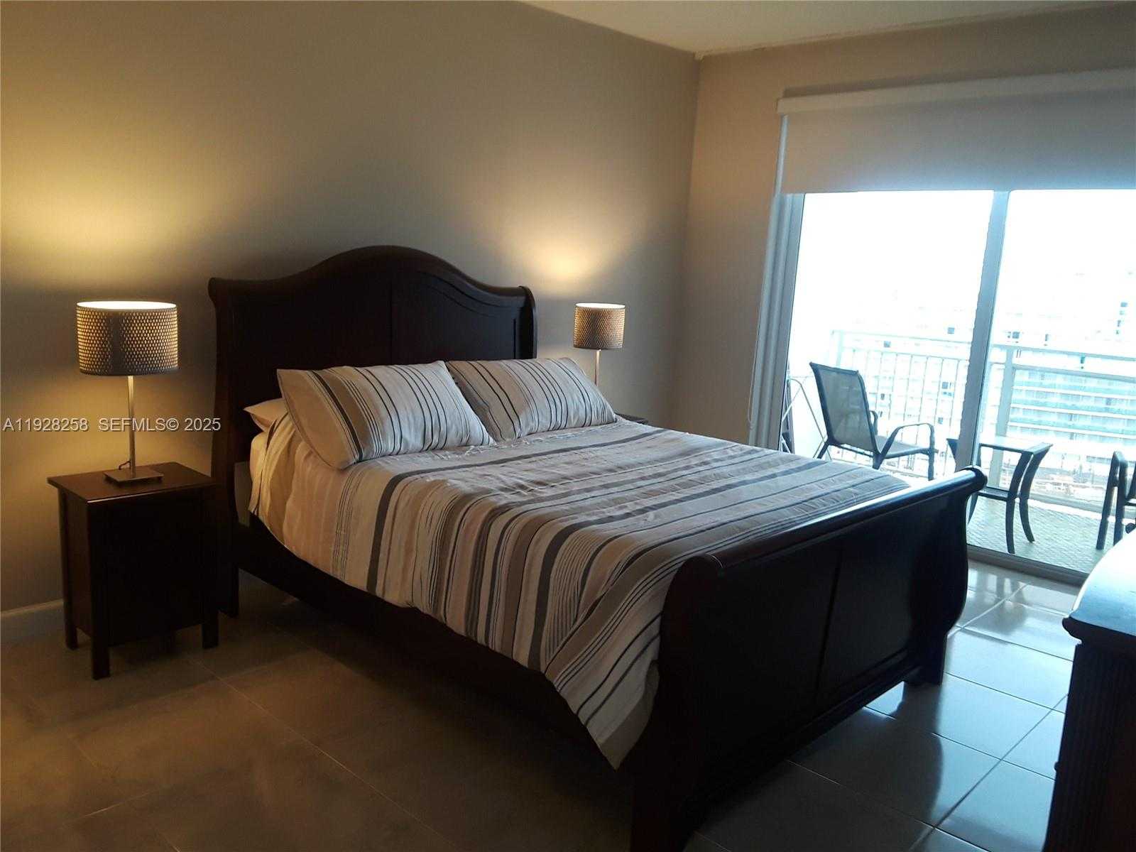 Small Image of 1801 SOUTH OCEAN DR #PH33, Hallandale Beach Number 10