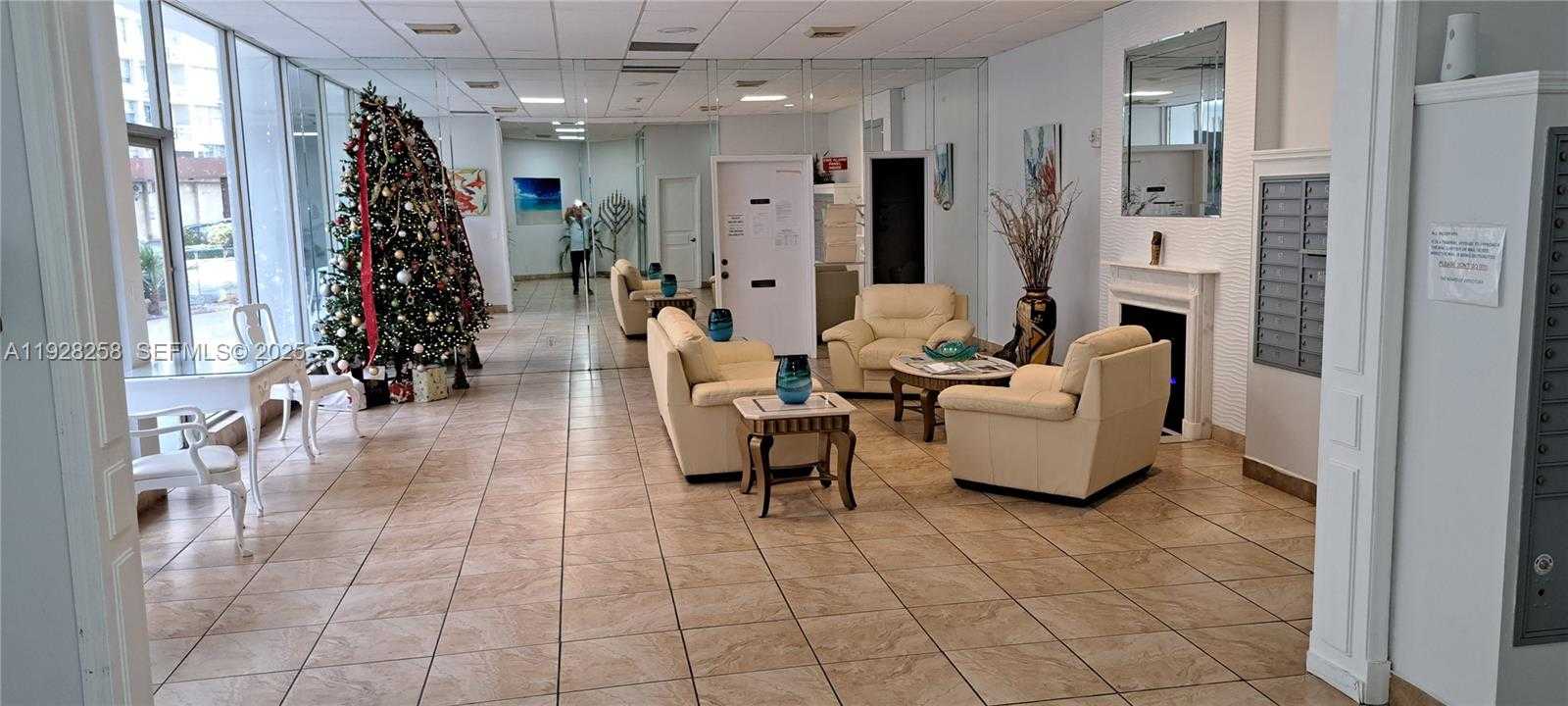 Small Image of 1801 SOUTH OCEAN DR #PH33, Hallandale Beach Number 16