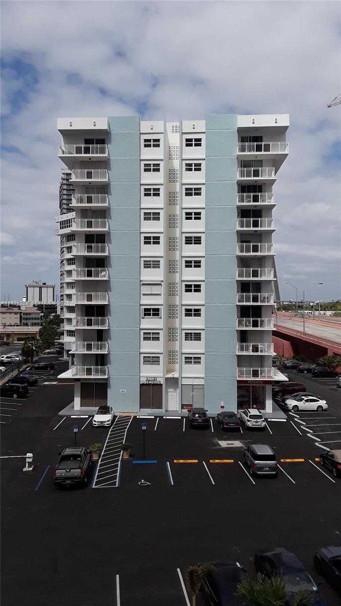 Small Image of 1801 SOUTH OCEAN DR #PH33, Hallandale Beach Number 24