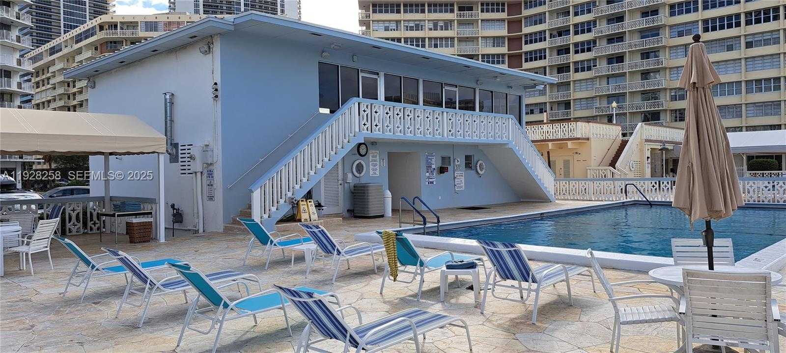 Small Image of 1801 SOUTH OCEAN DR #PH33, Hallandale Beach Number 26