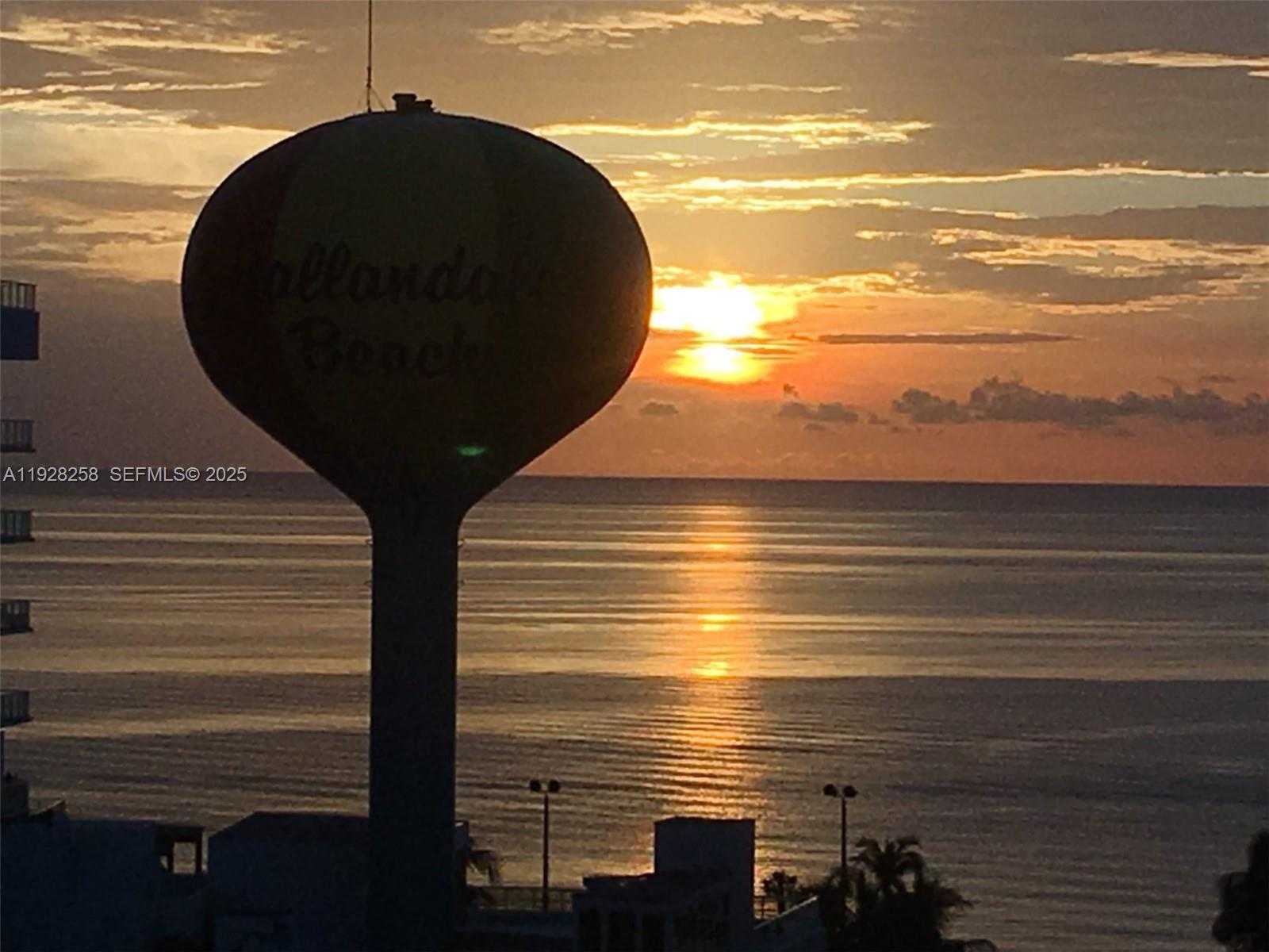 Small Image of 1801 SOUTH OCEAN DR #PH33, Hallandale Beach Number 5