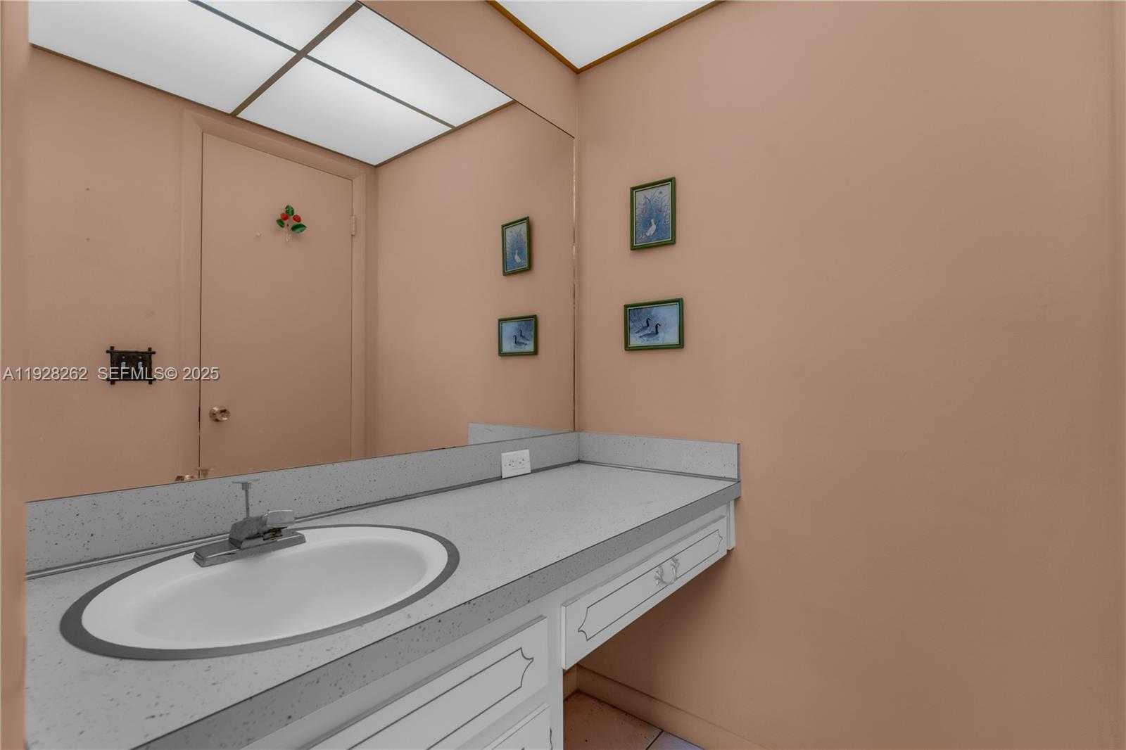 Small Image of 215 SOUTH EAST 3RD AVE #407B, Hallandale Beach Number 11