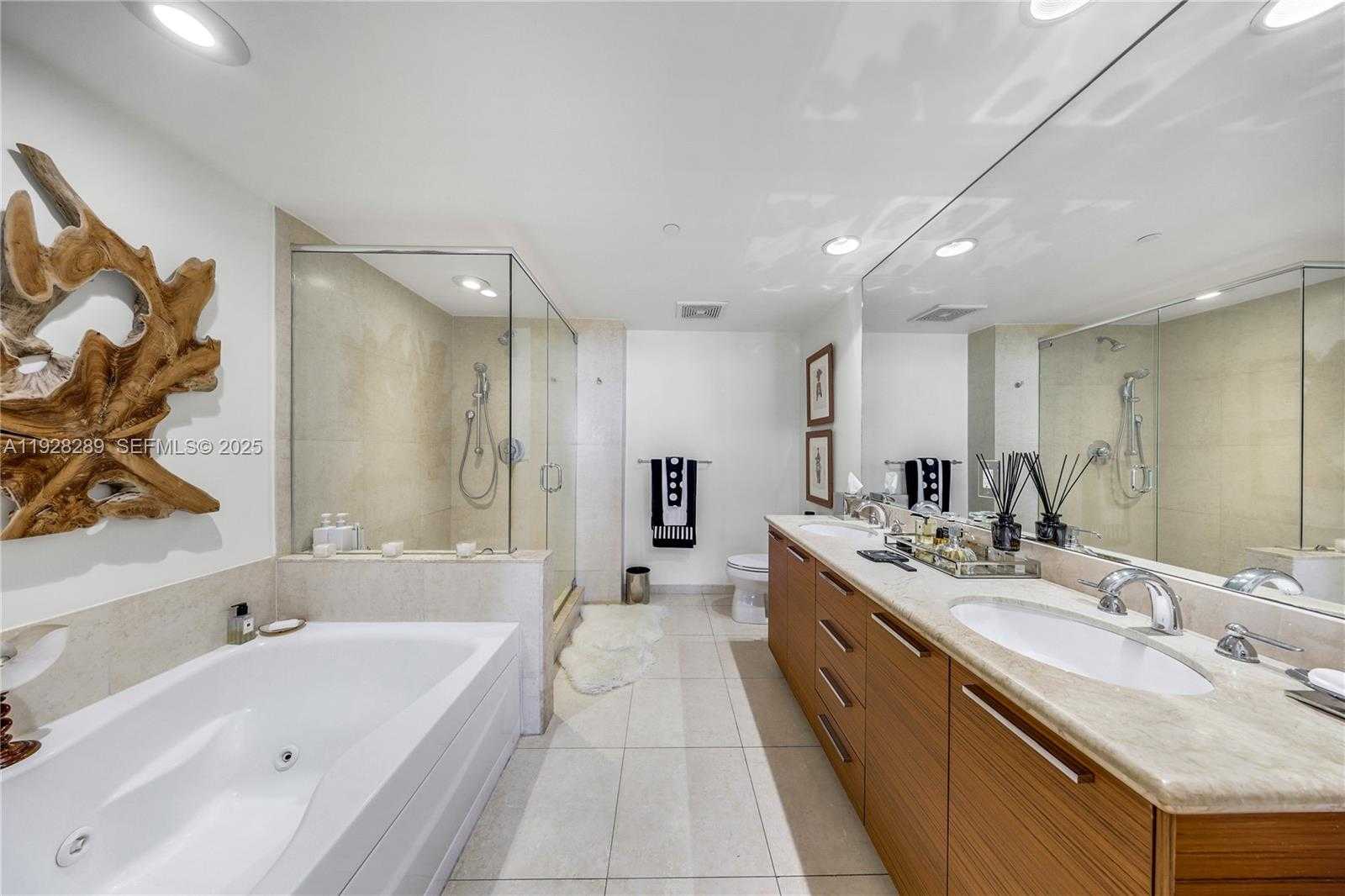 Small Image of 50 BISCAYNE BLVD #3311, Miami Number 14