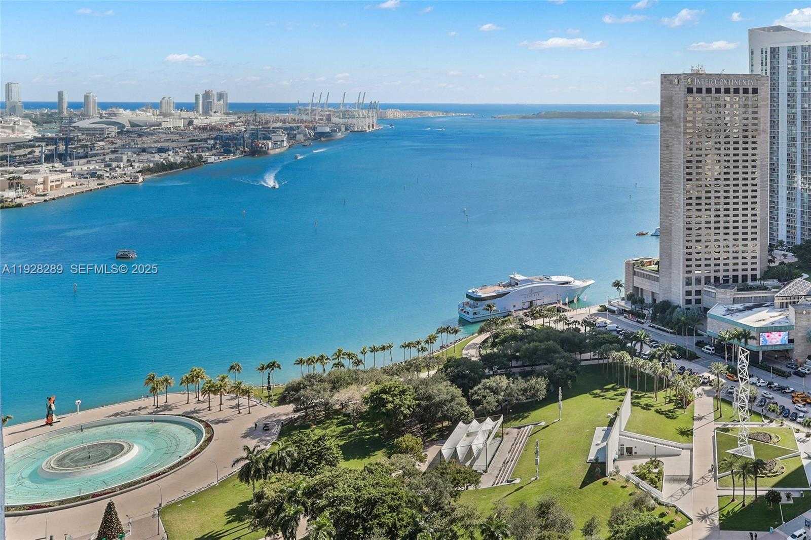 Small Image of 50 BISCAYNE BLVD #3311, Miami Number 2