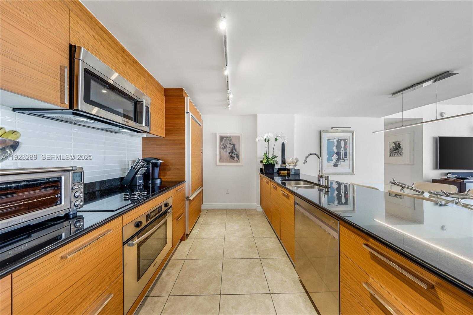 Small Image of 50 BISCAYNE BLVD #3311, Miami Number 4