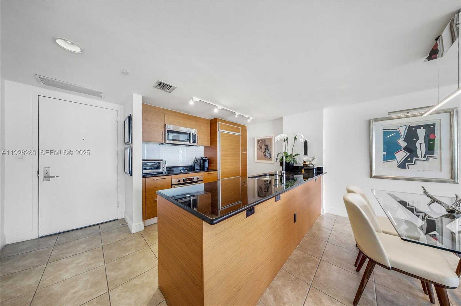 Small Image of 50 BISCAYNE BLVD #3311, Miami Number 6