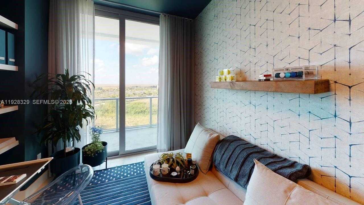 Imagen de Pequeño Objeto