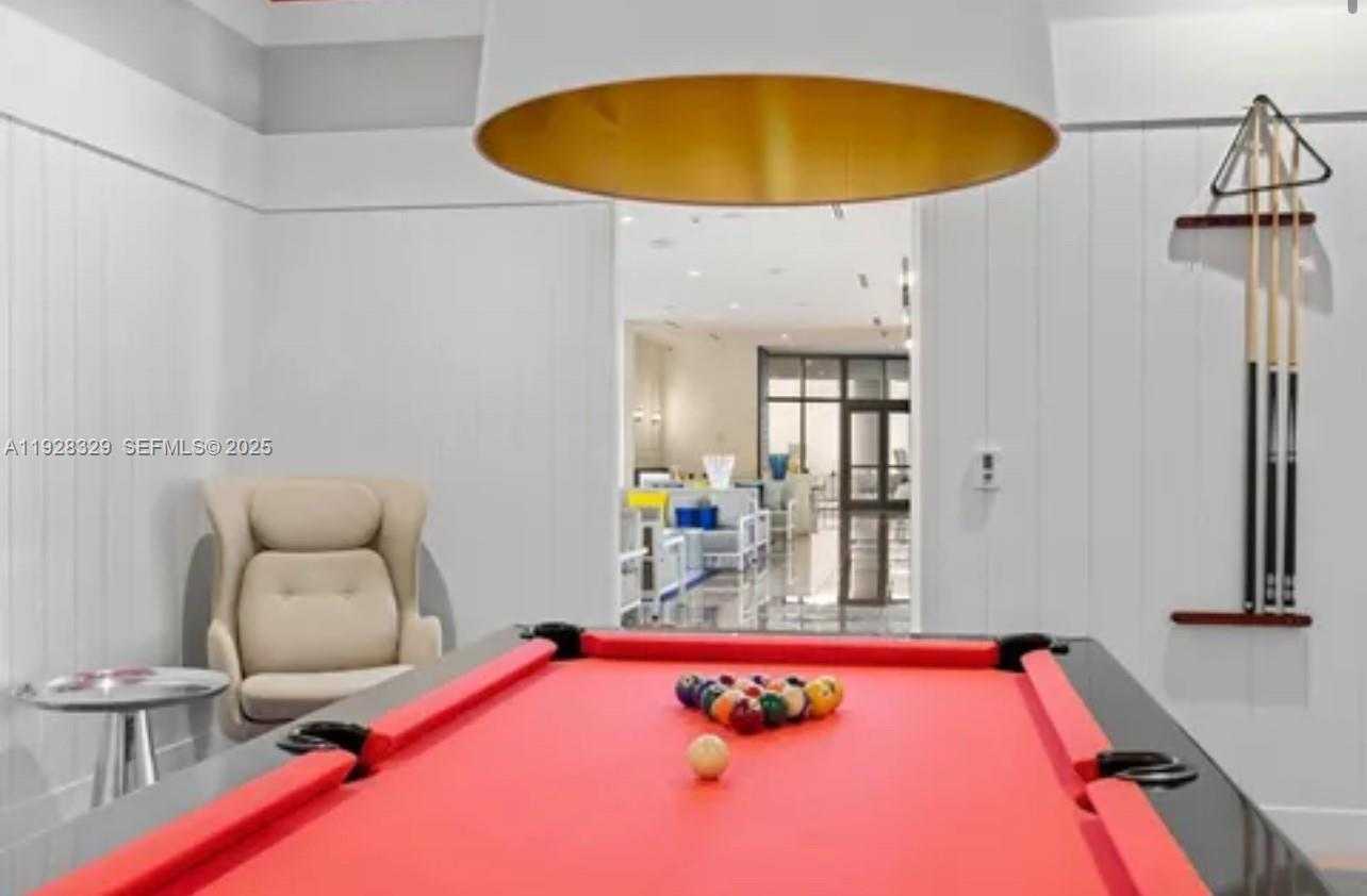 Imagen de Pequeño Objeto