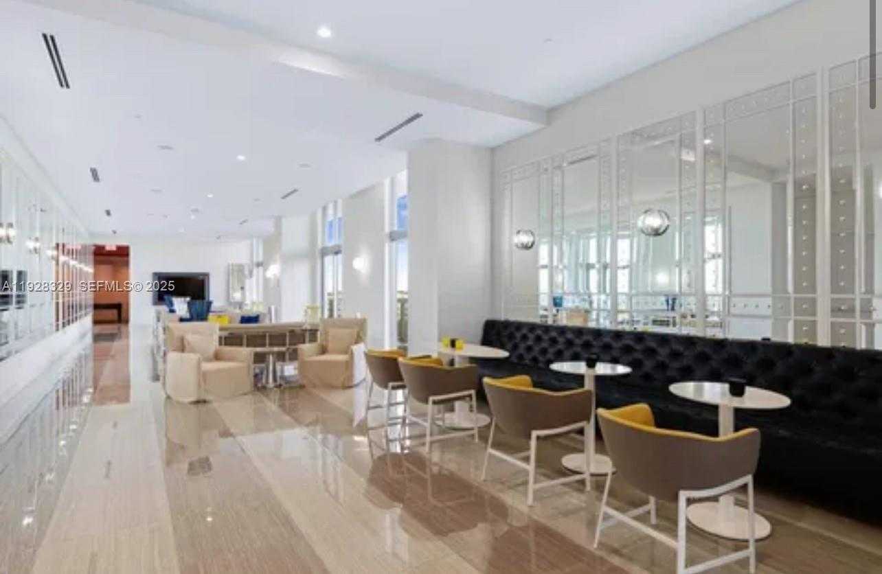 Imagen de Pequeño Objeto