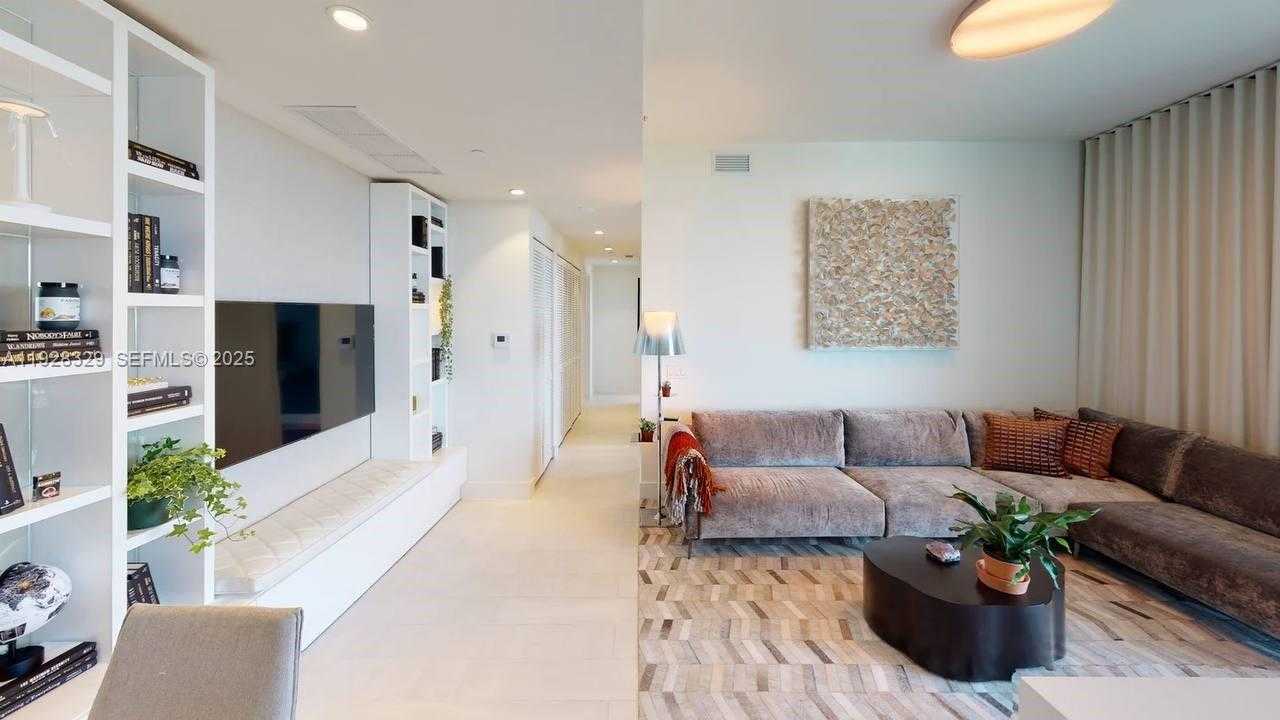 Imagen de Pequeño Objeto