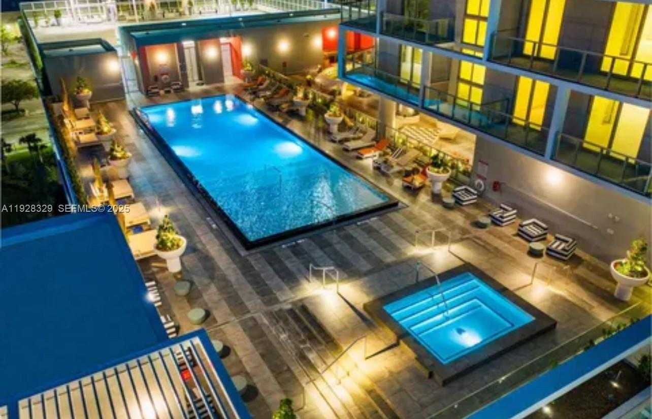 Imagen de Pequeño Objeto