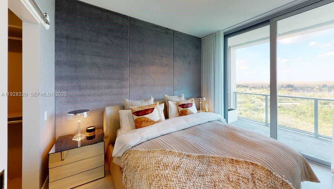 Imagen de Pequeño Objeto