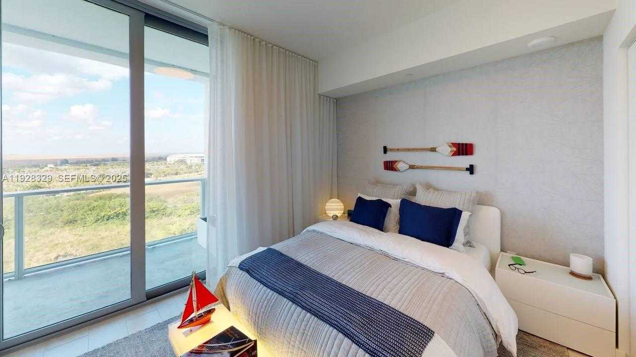 Imagen de Pequeño Objeto