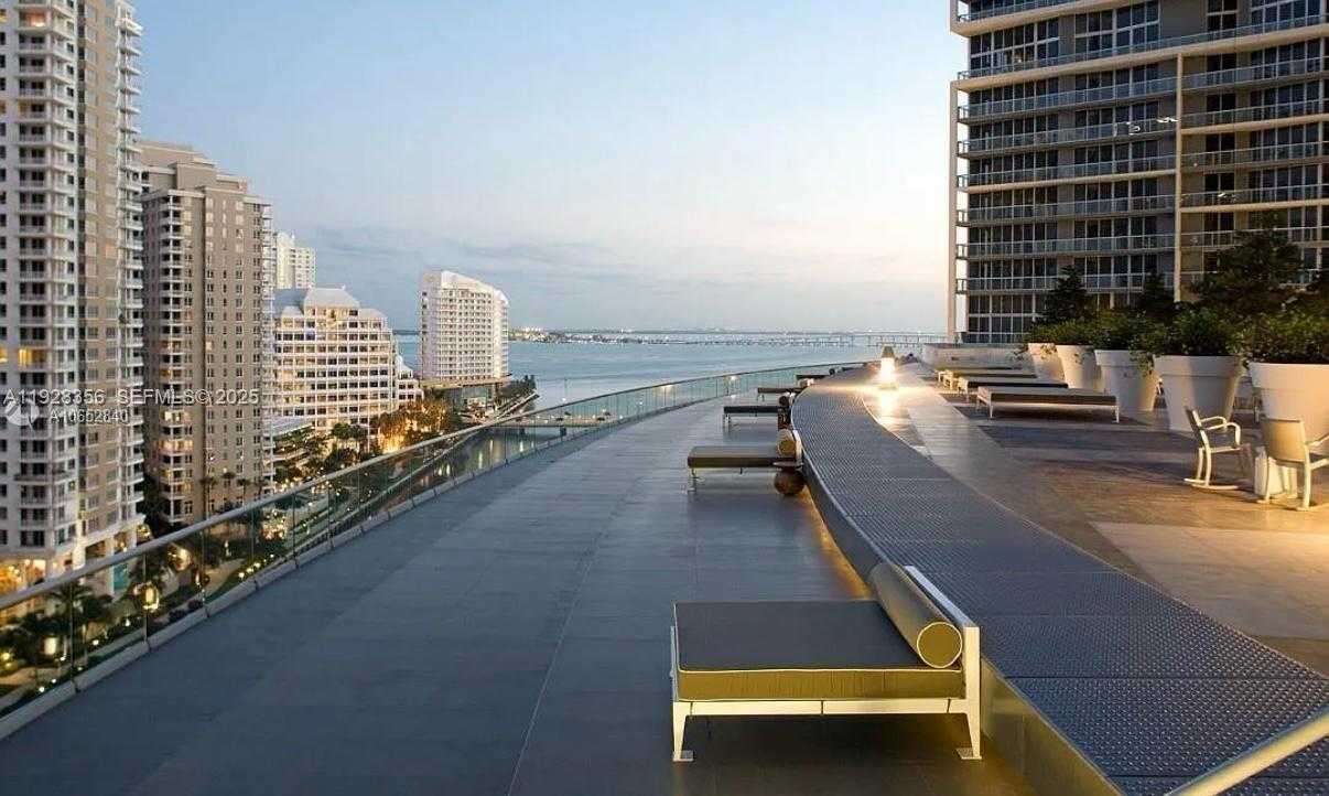 Small Image of 475 BRICKELL AVE #5707, Miami Number 18