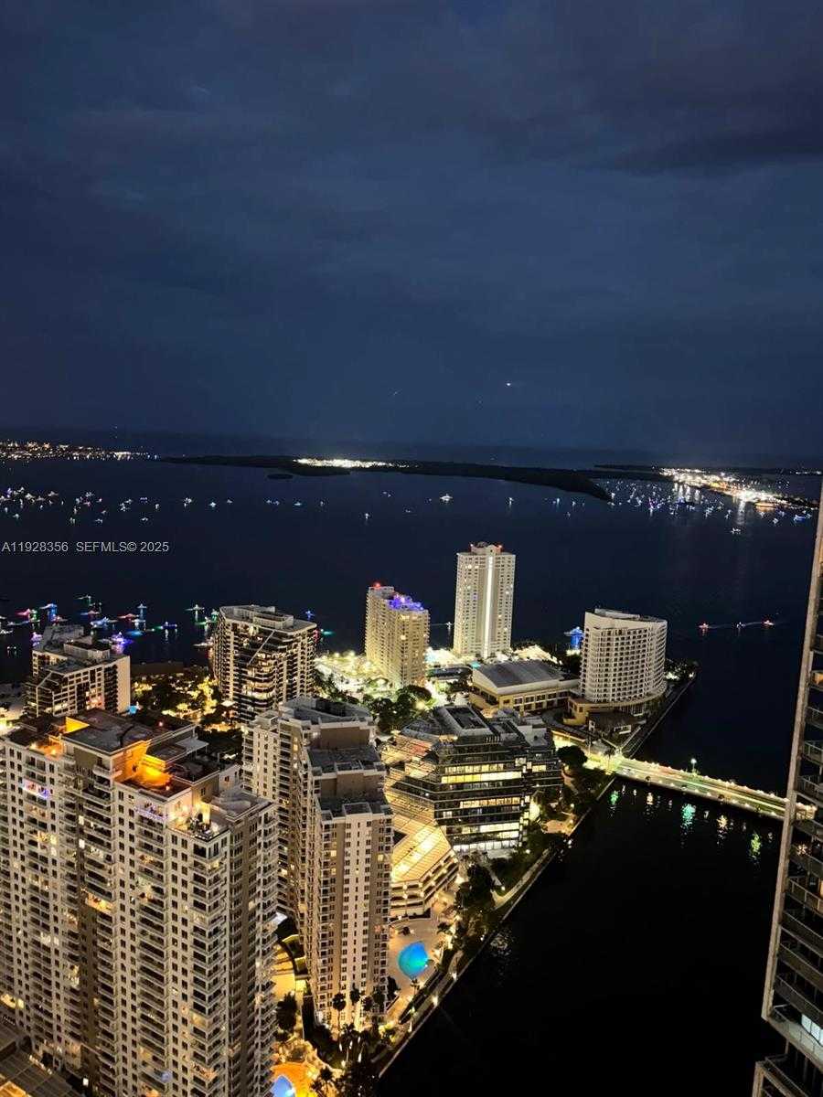 Small Image of 475 BRICKELL AVE #5707, Miami Number 6
