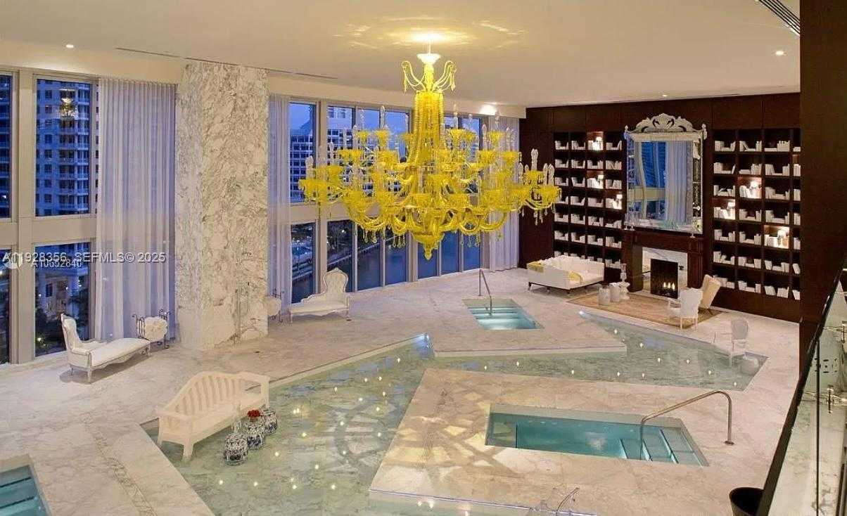 Small Image of 475 BRICKELL AVE #5707, Miami Number 7