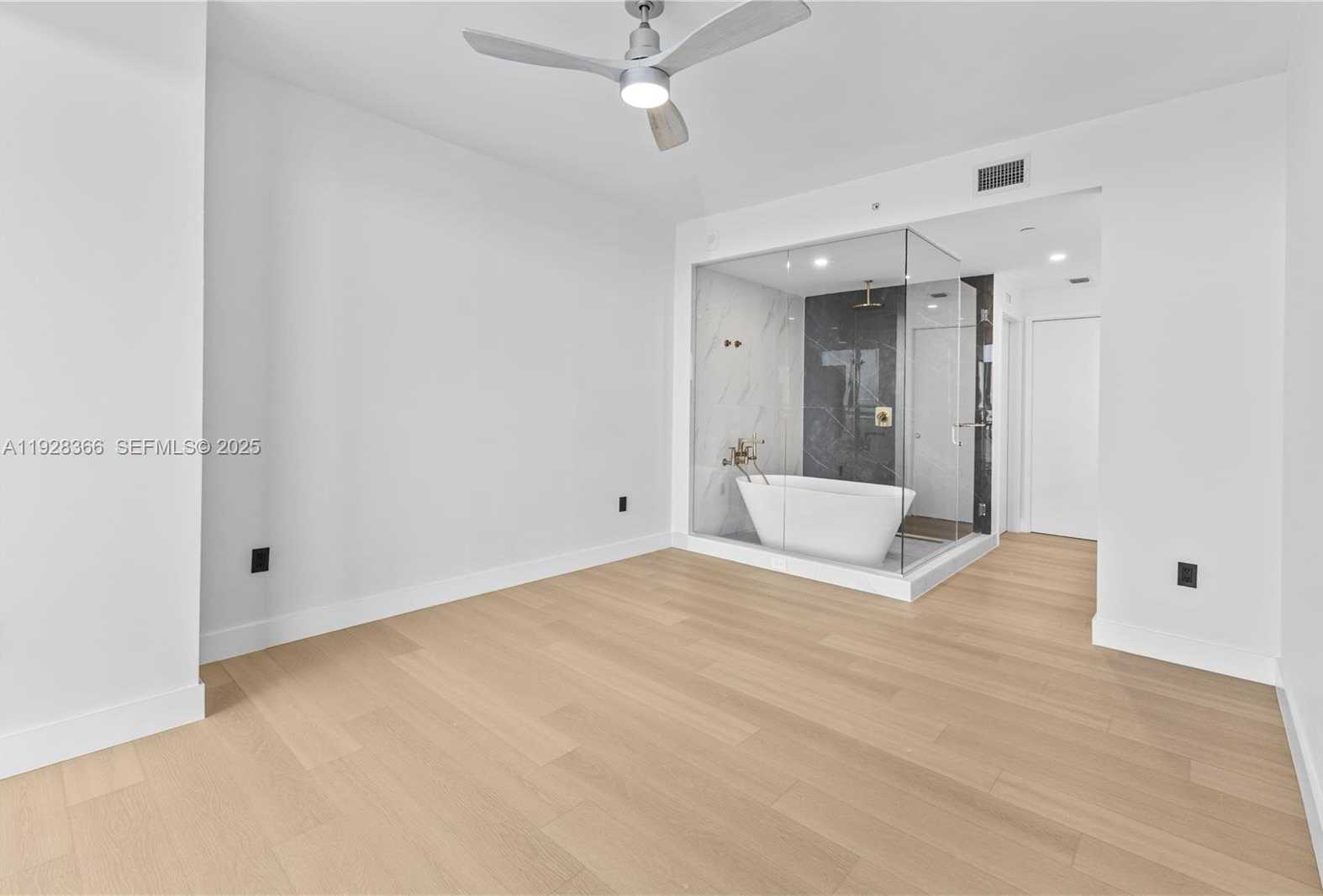 Small Image of 700 NORTH EAST 24 ST #2905, Miami Number 10