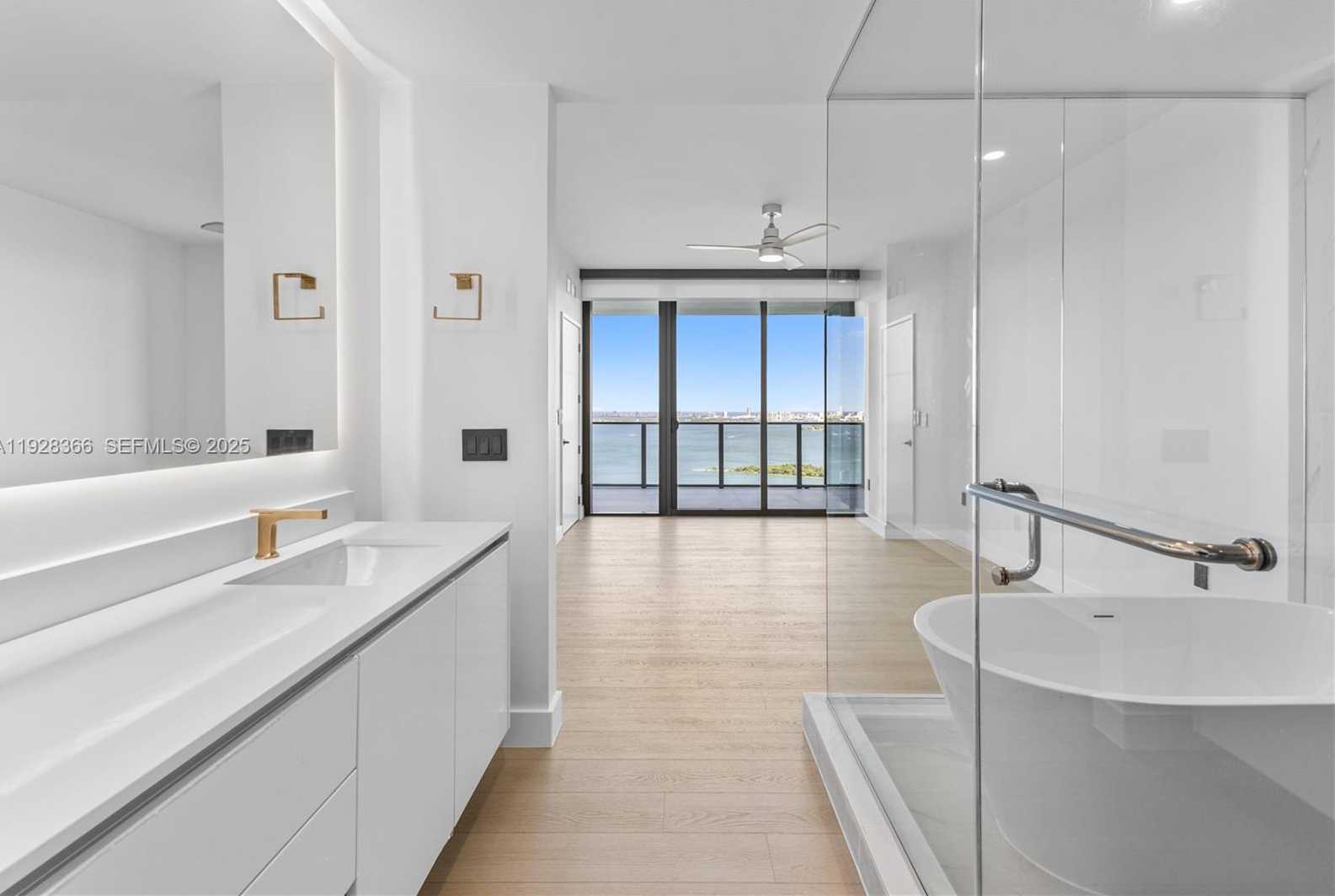 Small Image of 700 NORTH EAST 24 ST #2905, Miami Number 12