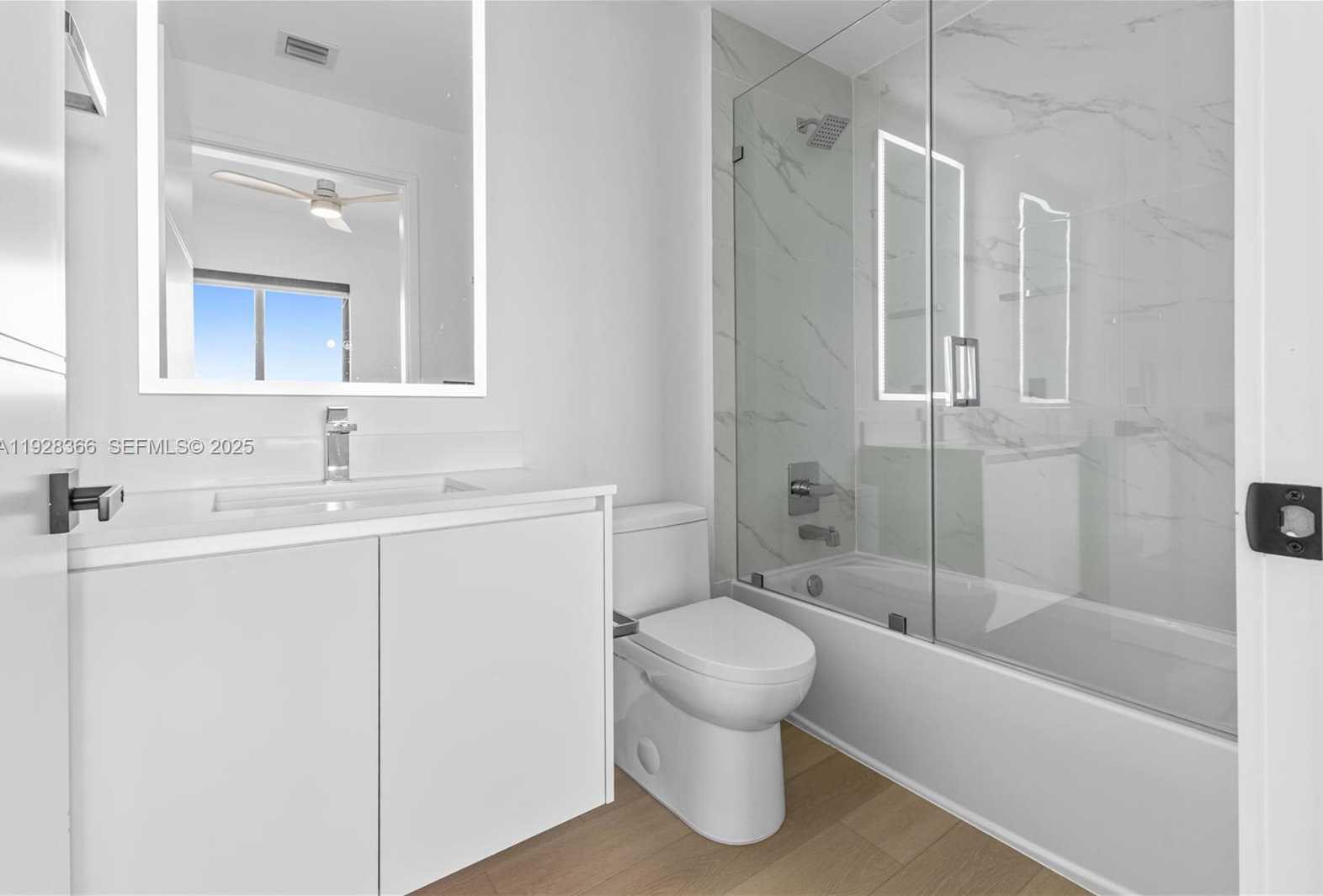 Small Image of 700 NORTH EAST 24 ST #2905, Miami Number 19