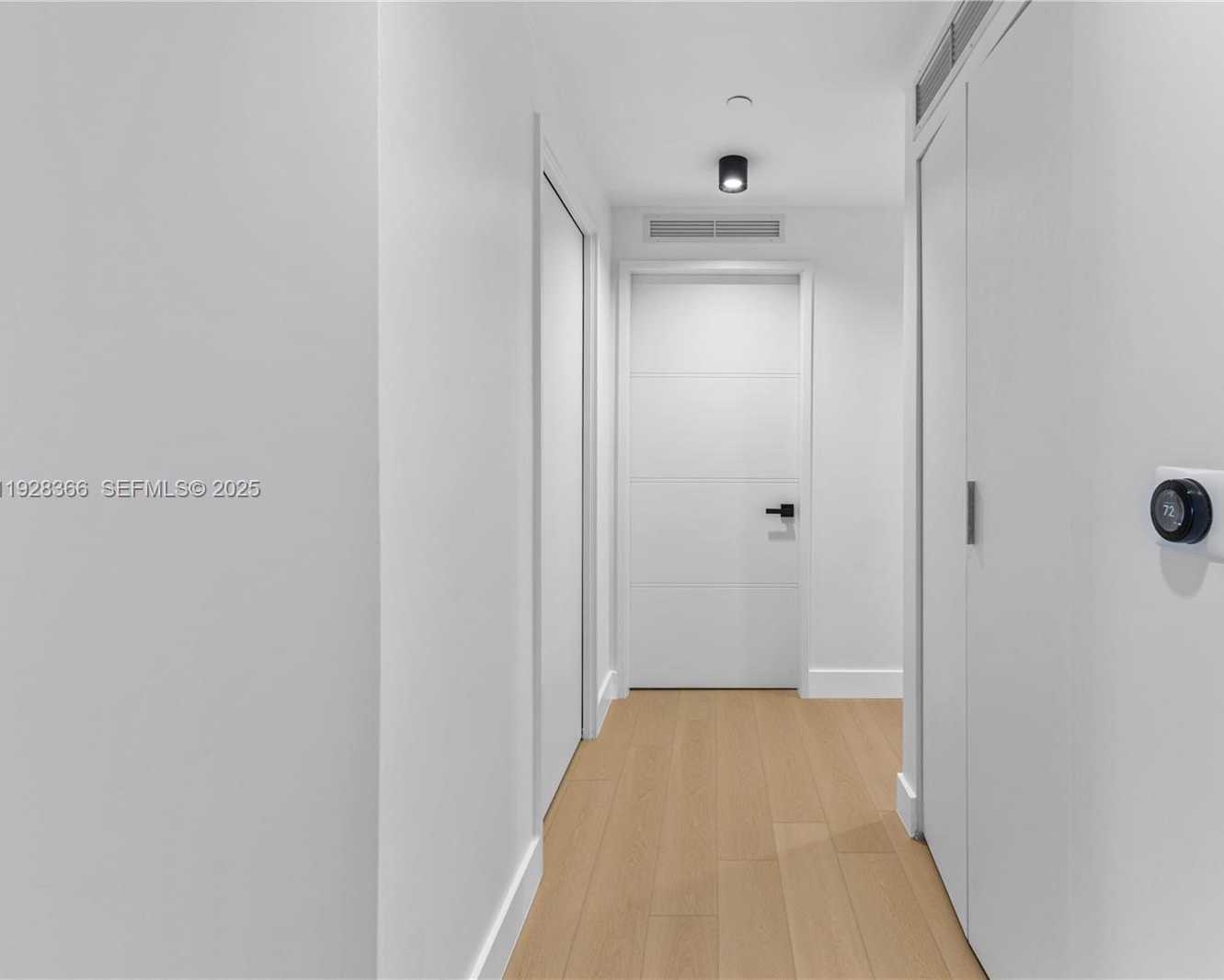 Small Image of 700 NORTH EAST 24 ST #2905, Miami Number 23