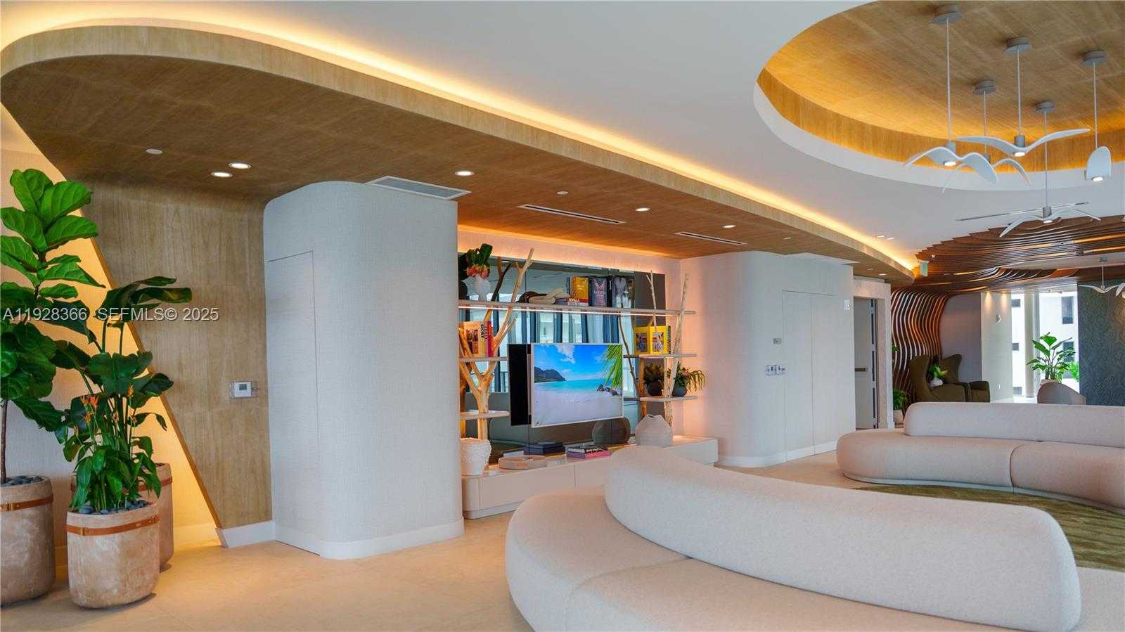 Small Image of 700 NORTH EAST 24 ST #2905, Miami Number 31