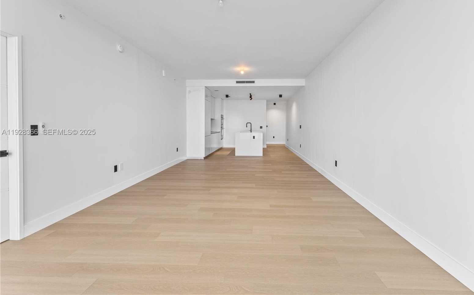 Small Image of 700 NORTH EAST 24 ST #2905, Miami Number 8