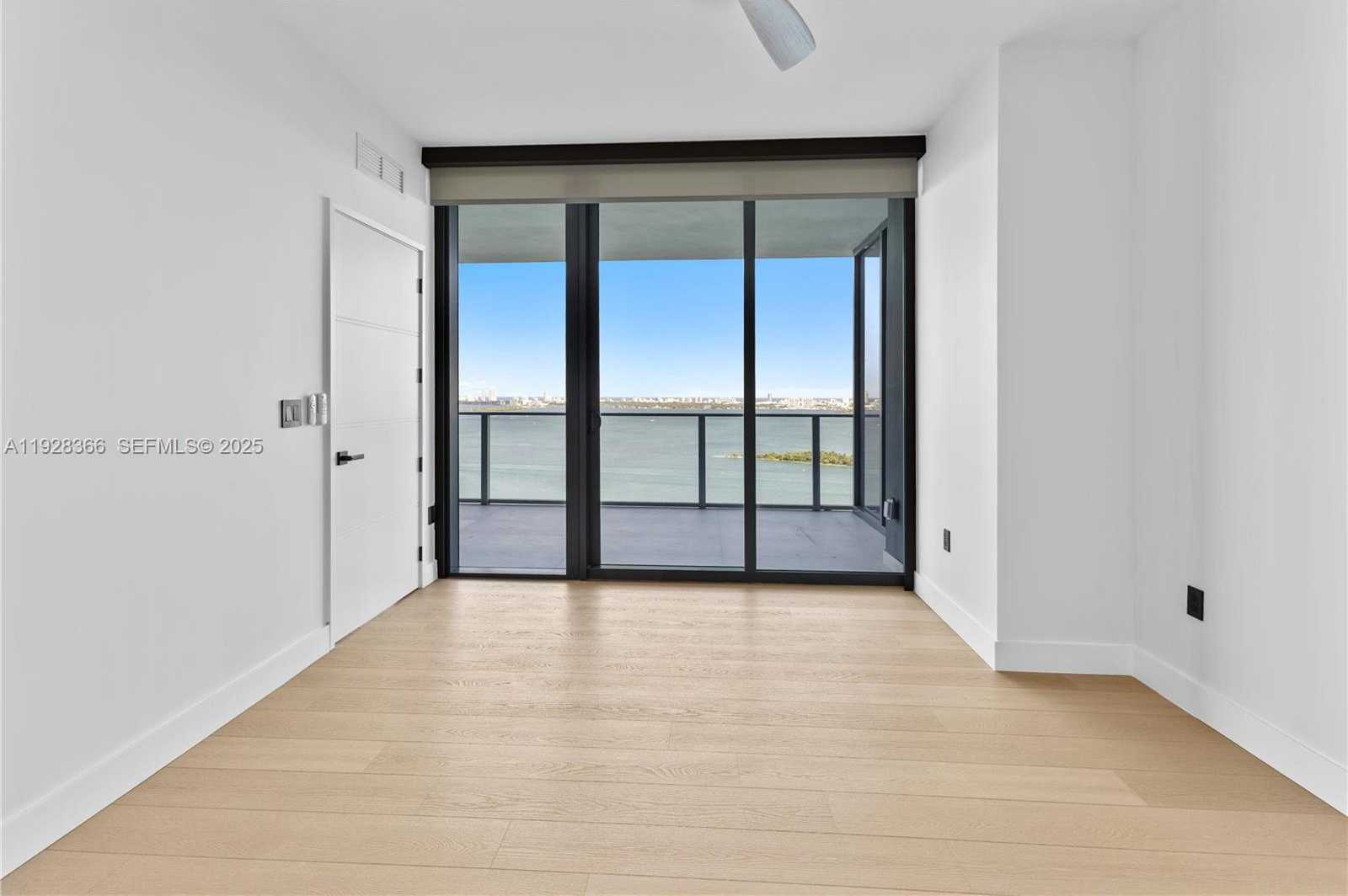 Small Image of 700 NORTH EAST 24 ST #2905, Miami Number 9