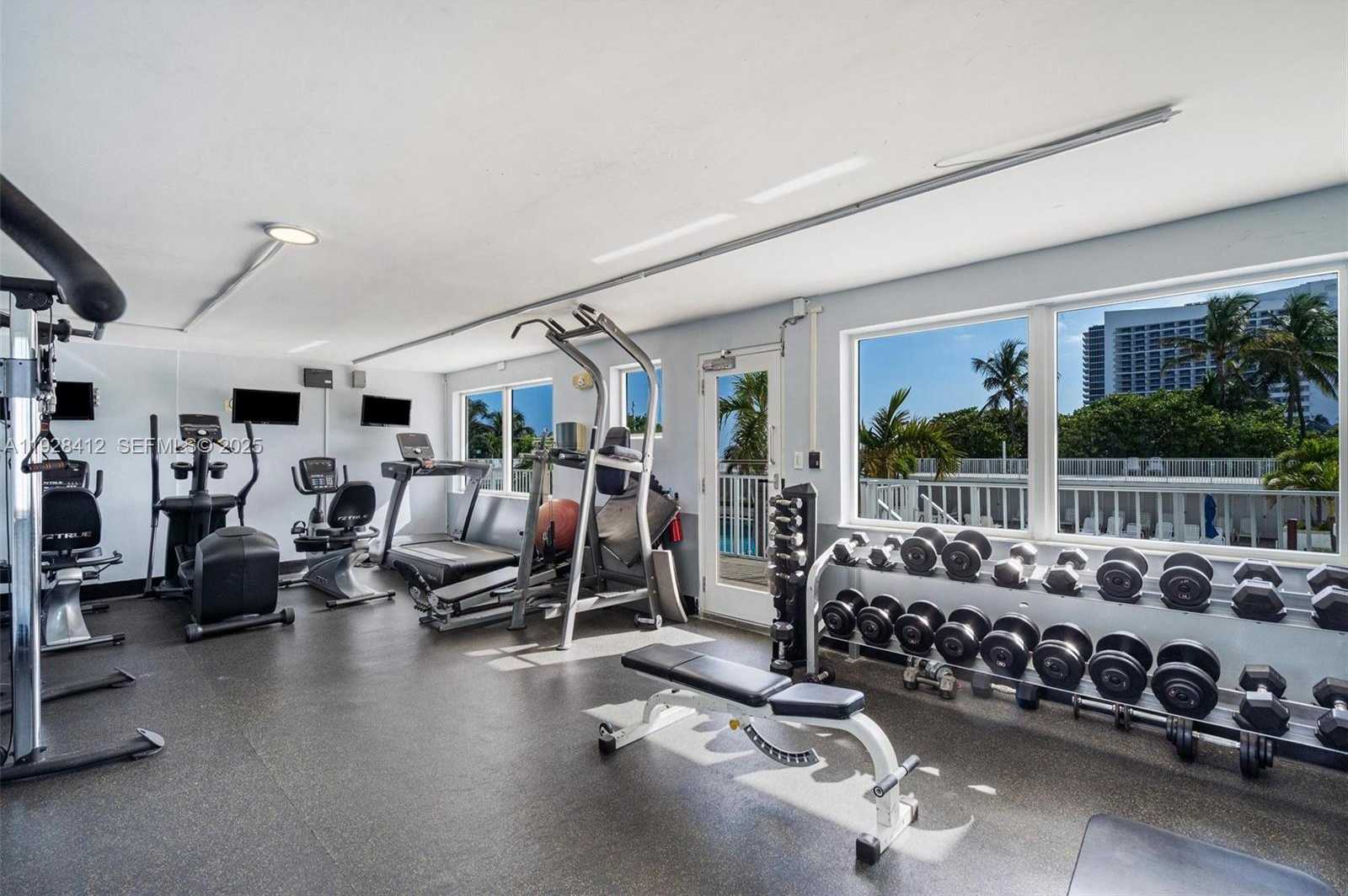 Small Image of 4747 COLLINS AVE #207, Miami Beach Number 16
