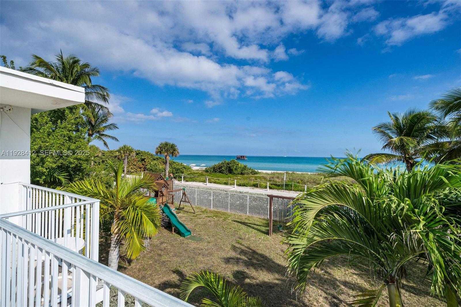 Small Image of 4747 COLLINS AVE #207, Miami Beach Number 17