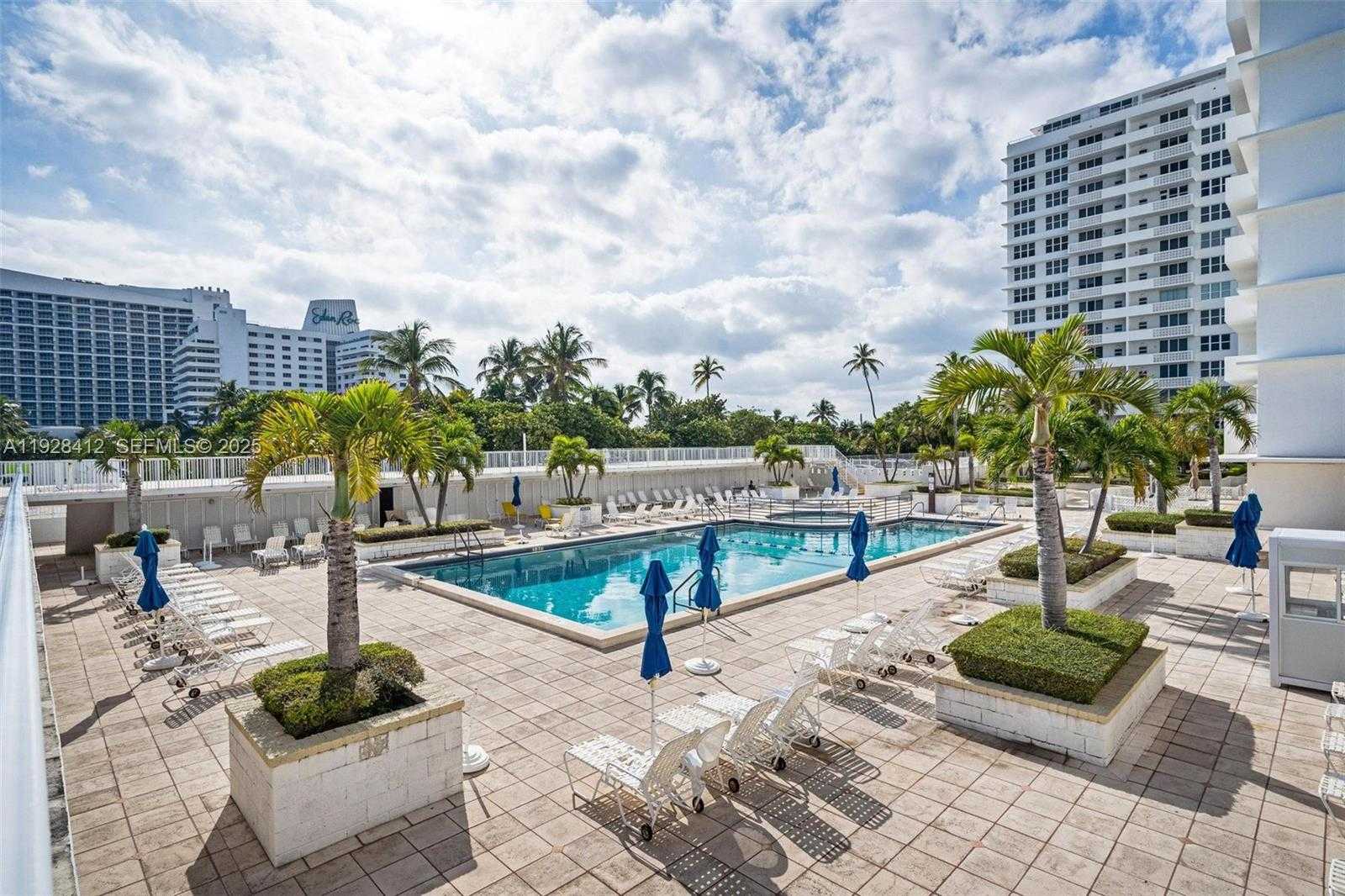 Small Image of 4747 COLLINS AVE #207, Miami Beach Number 19