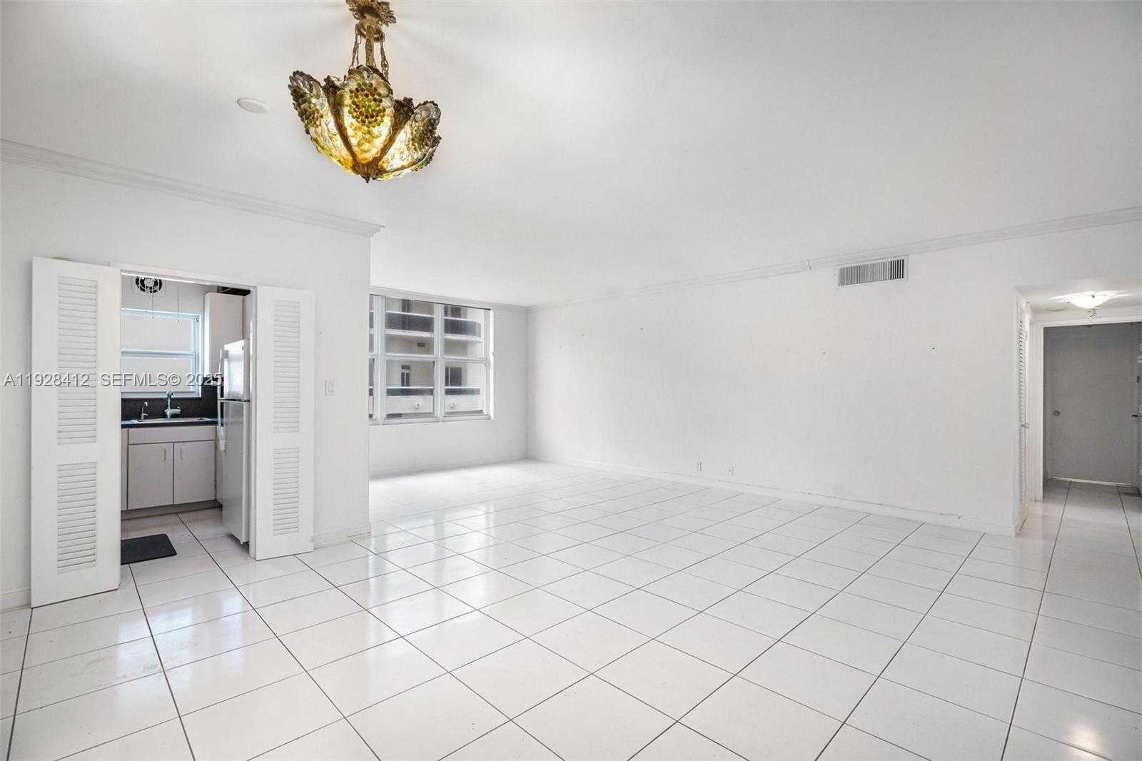 Small Image of 4747 COLLINS AVE #207, Miami Beach Number 4
