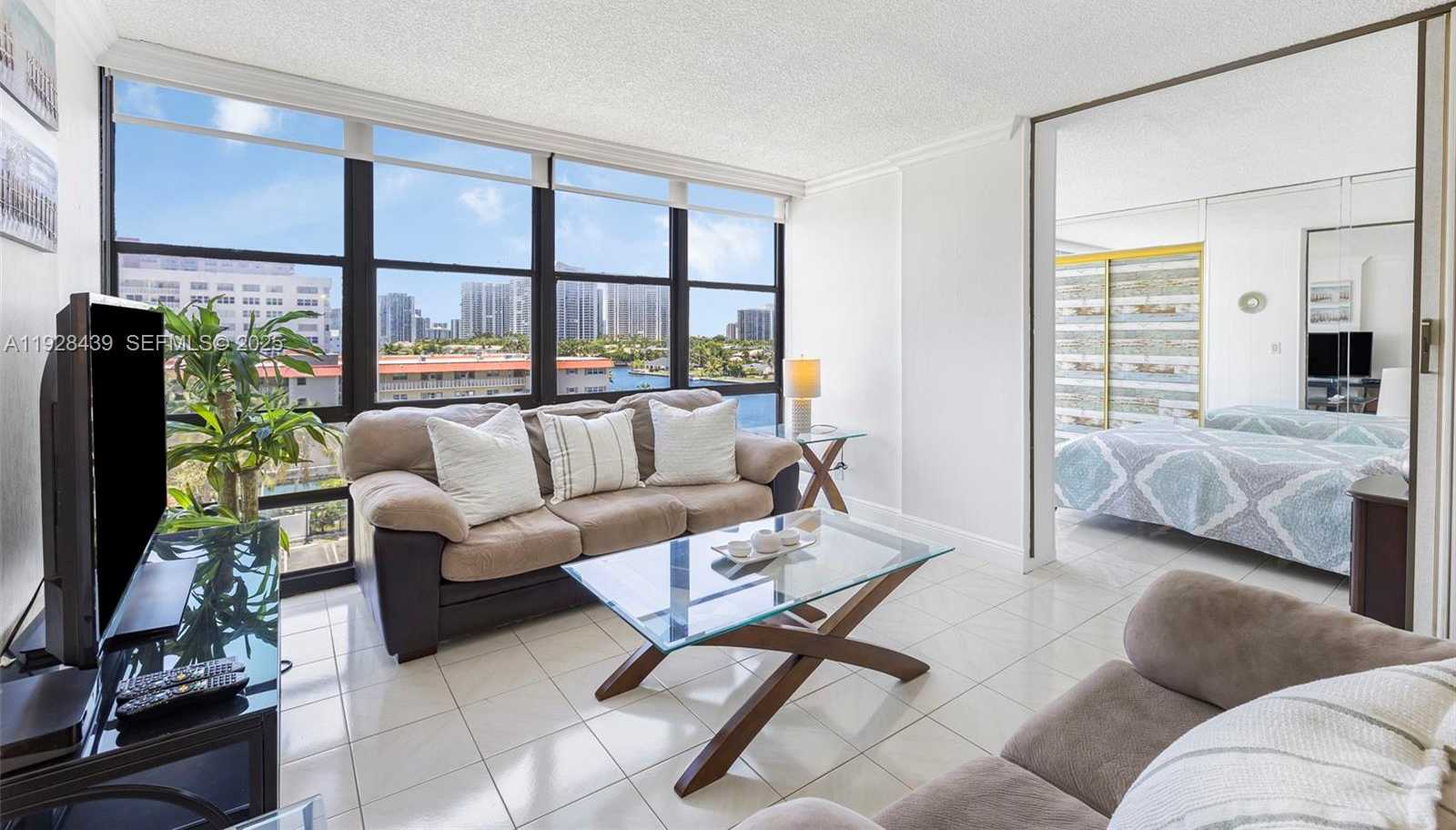Small Image of 2017 SOUTH OCEAN DR #606, Hallandale Beach Number 11