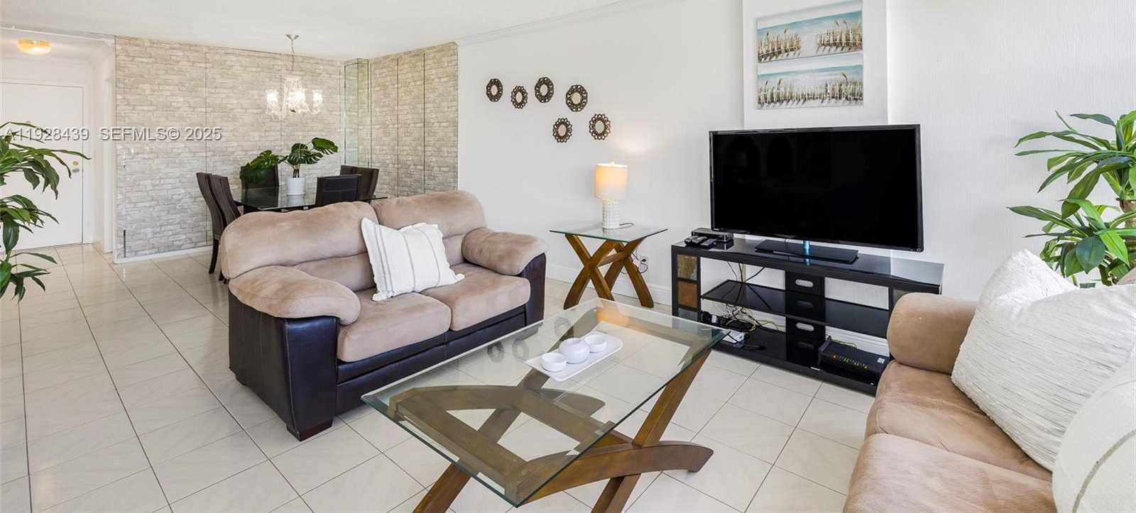 Small Image of 2017 SOUTH OCEAN DR #606, Hallandale Beach Number 13