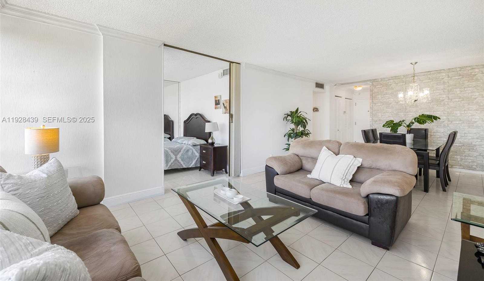 Small Image of 2017 SOUTH OCEAN DR #606, Hallandale Beach Number 14