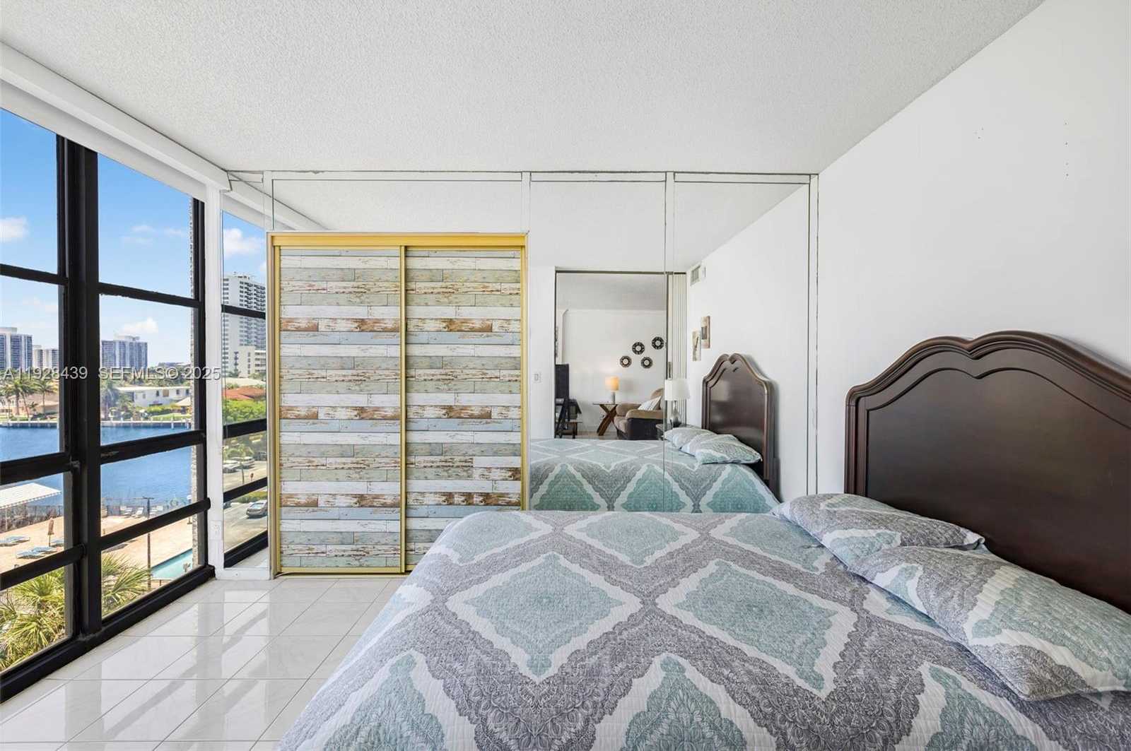 Small Image of 2017 SOUTH OCEAN DR #606, Hallandale Beach Number 16