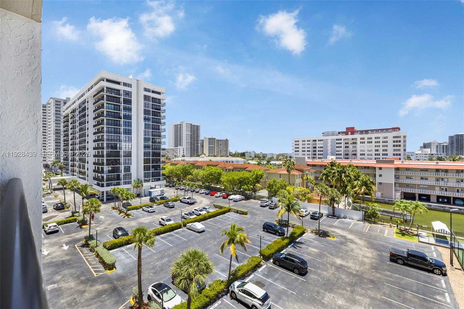 Small Image of 2017 SOUTH OCEAN DR #606, Hallandale Beach Number 32