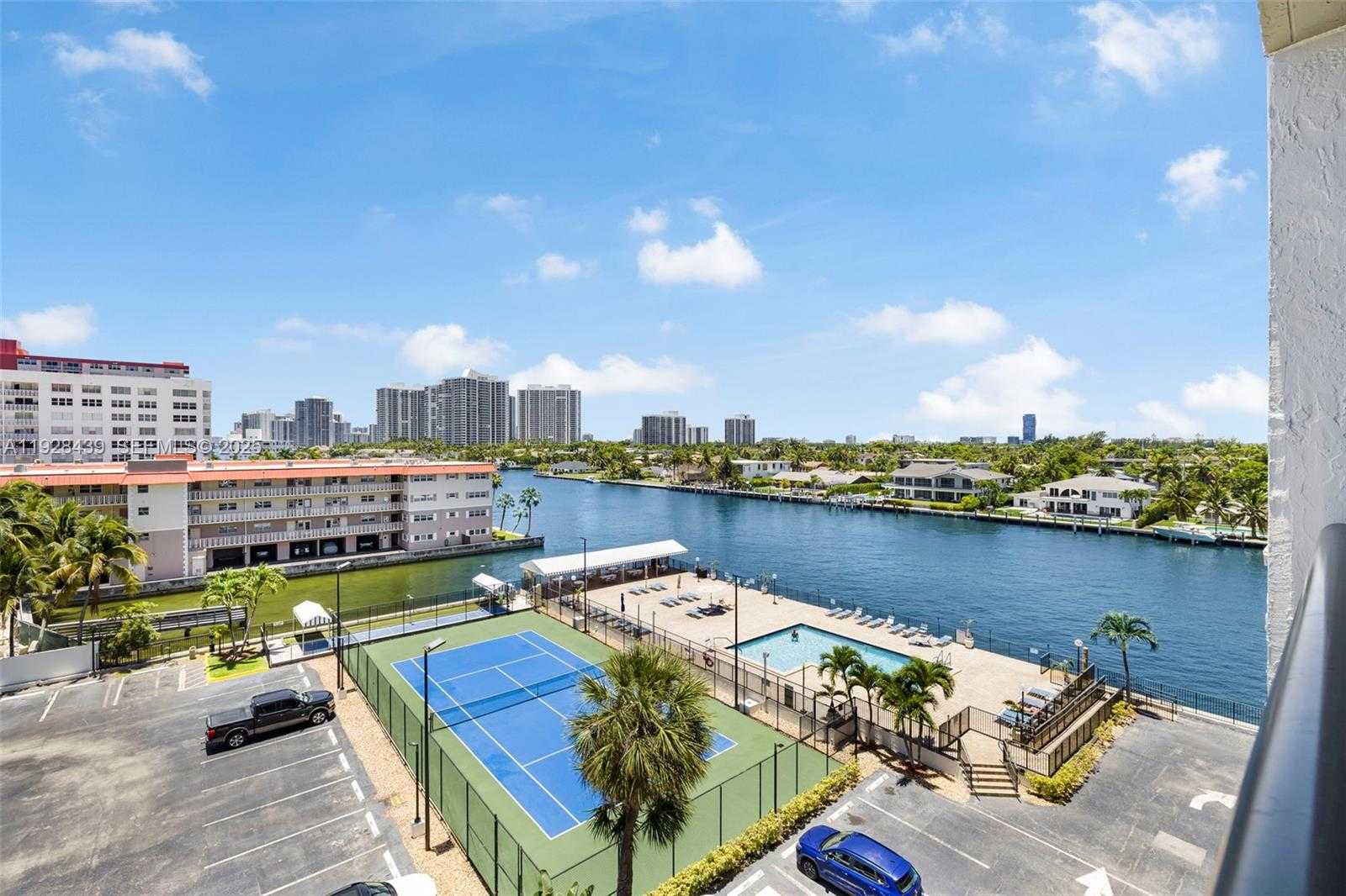 Small Image of 2017 SOUTH OCEAN DR #606, Hallandale Beach Number 33