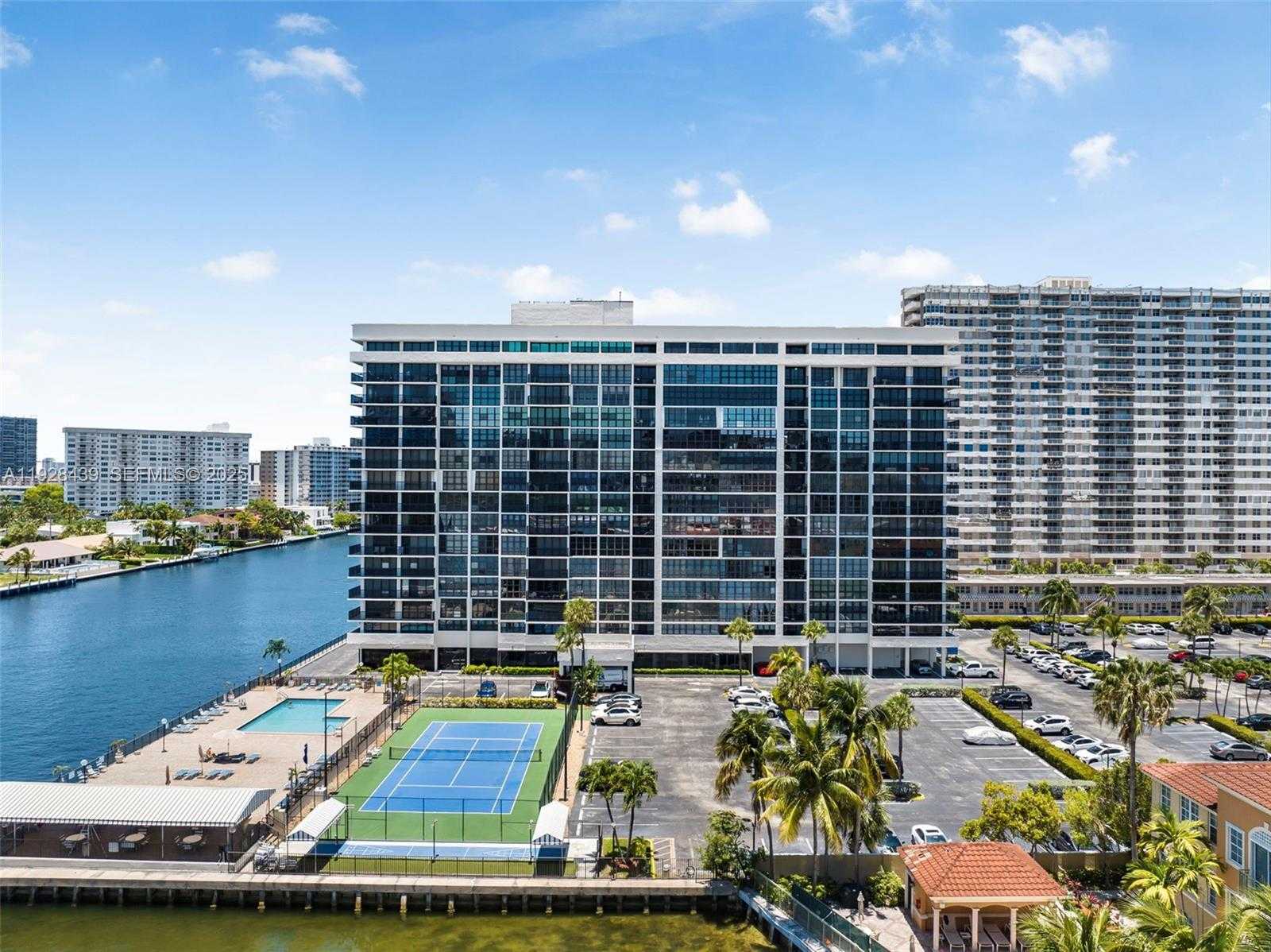 Small Image of 2017 SOUTH OCEAN DR #606, Hallandale Beach Number 37