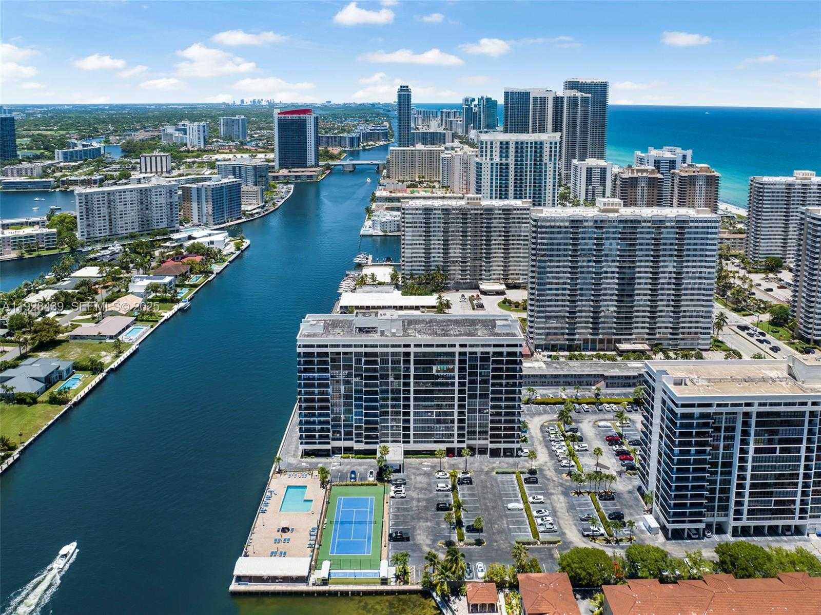 Small Image of 2017 SOUTH OCEAN DR #606, Hallandale Beach Number 39