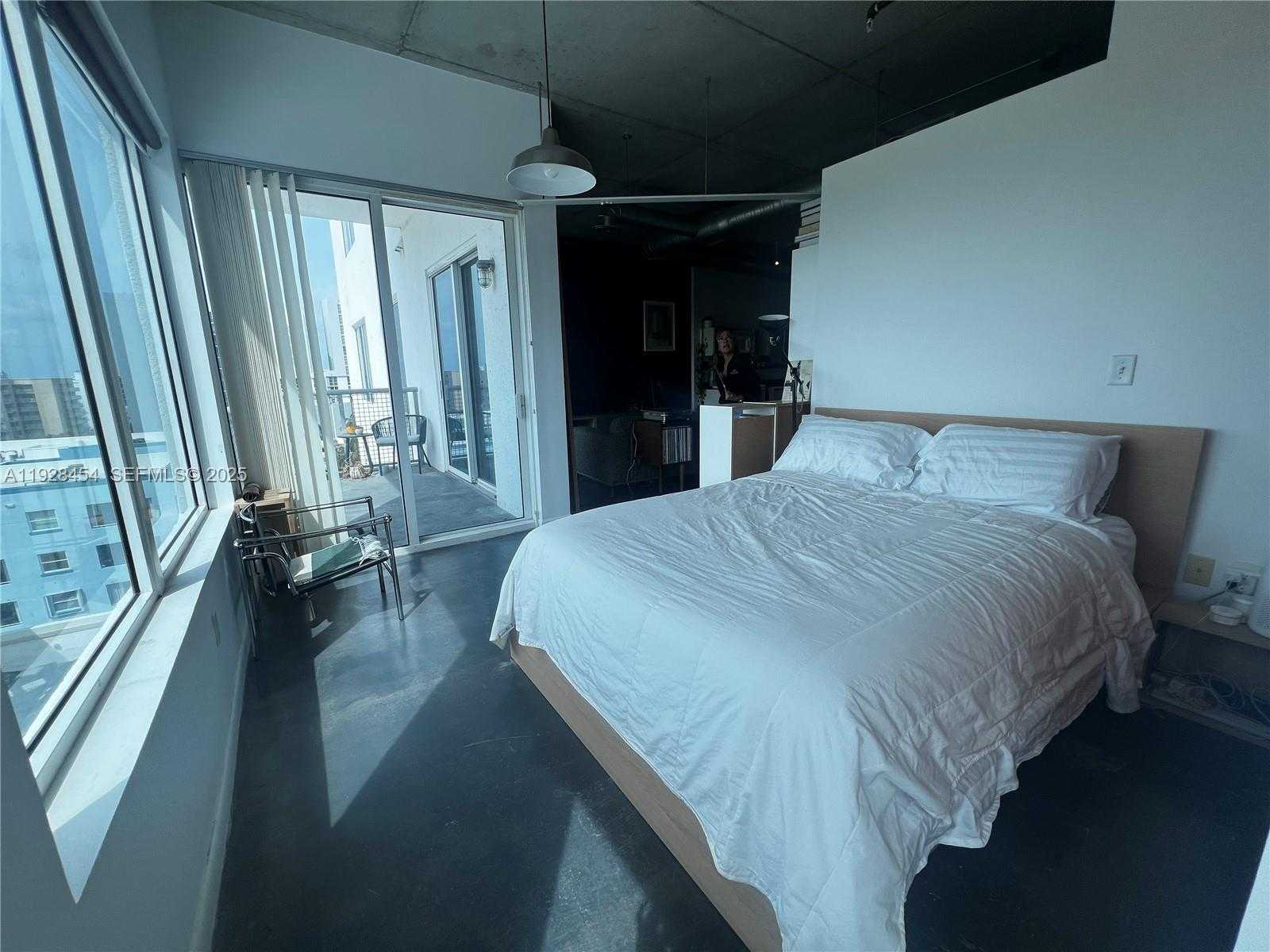 Small Image of 10 SOUTH WEST SOUTH RIVER DR #812, Miami Number 15