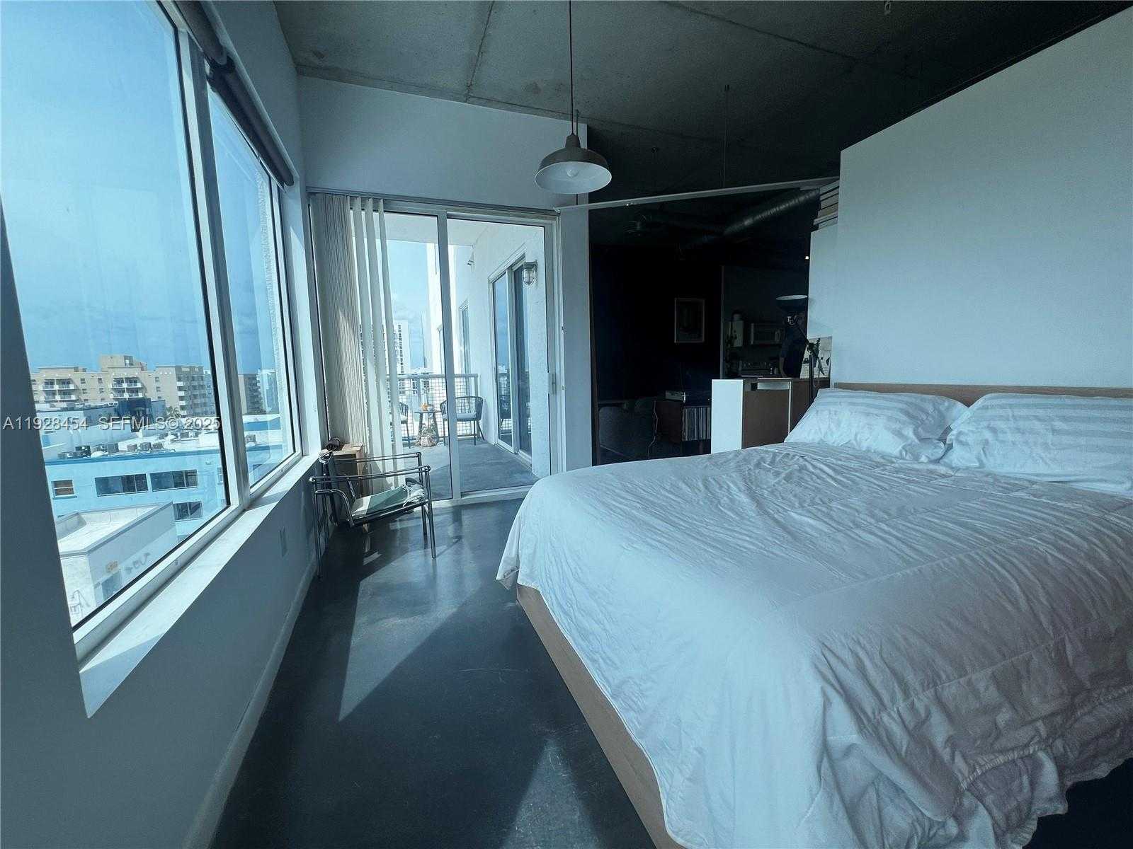 Small Image of 10 SOUTH WEST SOUTH RIVER DR #812, Miami Number 17