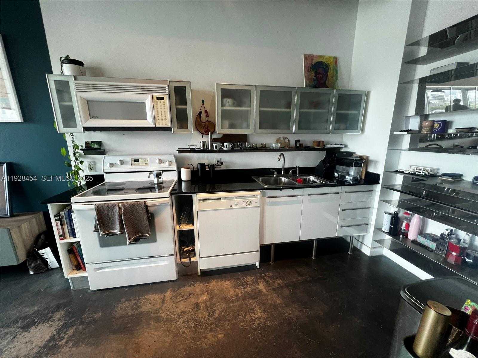 Small Image of 10 SOUTH WEST SOUTH RIVER DR #812, Miami Number 21