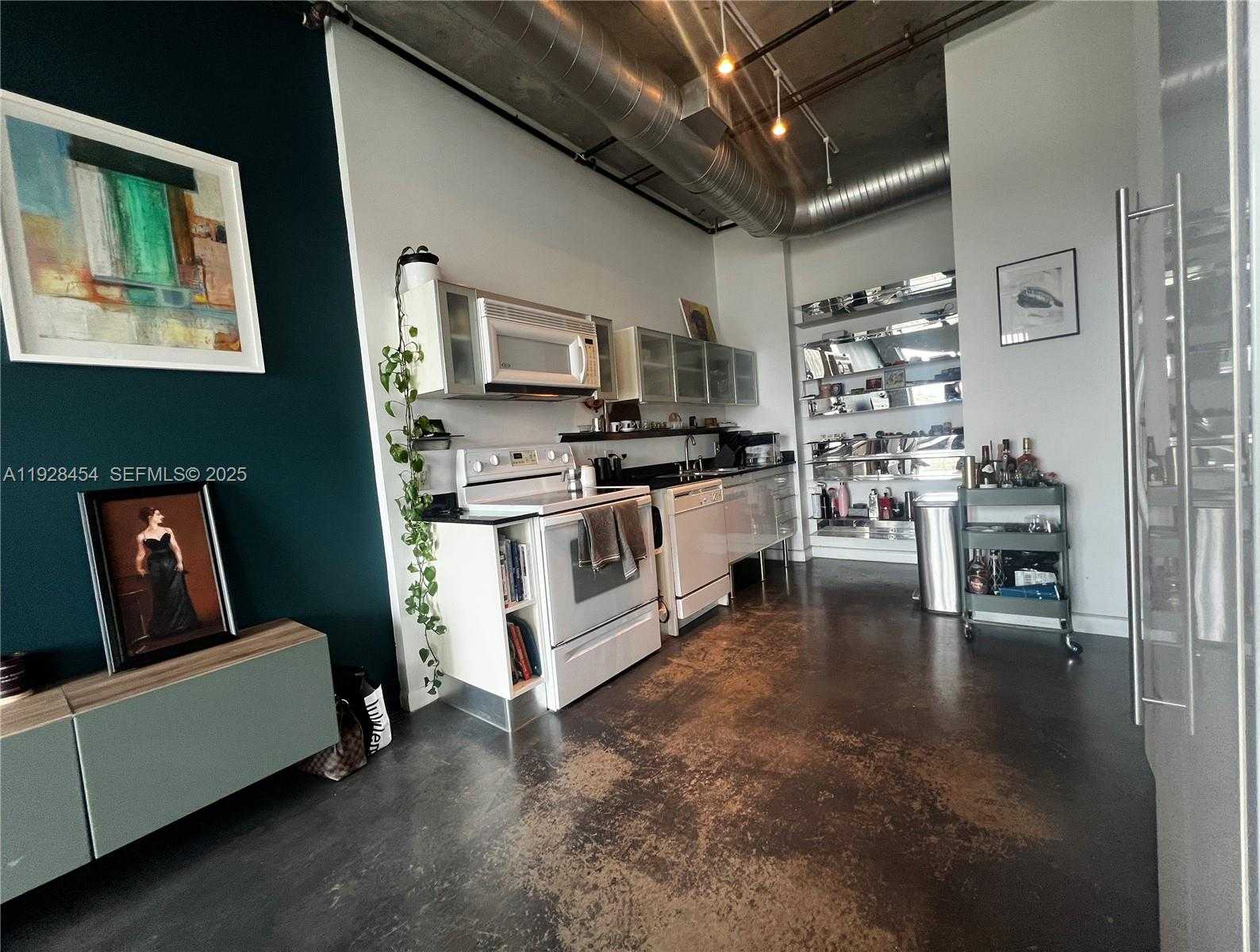 Small Image of 10 SOUTH WEST SOUTH RIVER DR #812, Miami Number 22