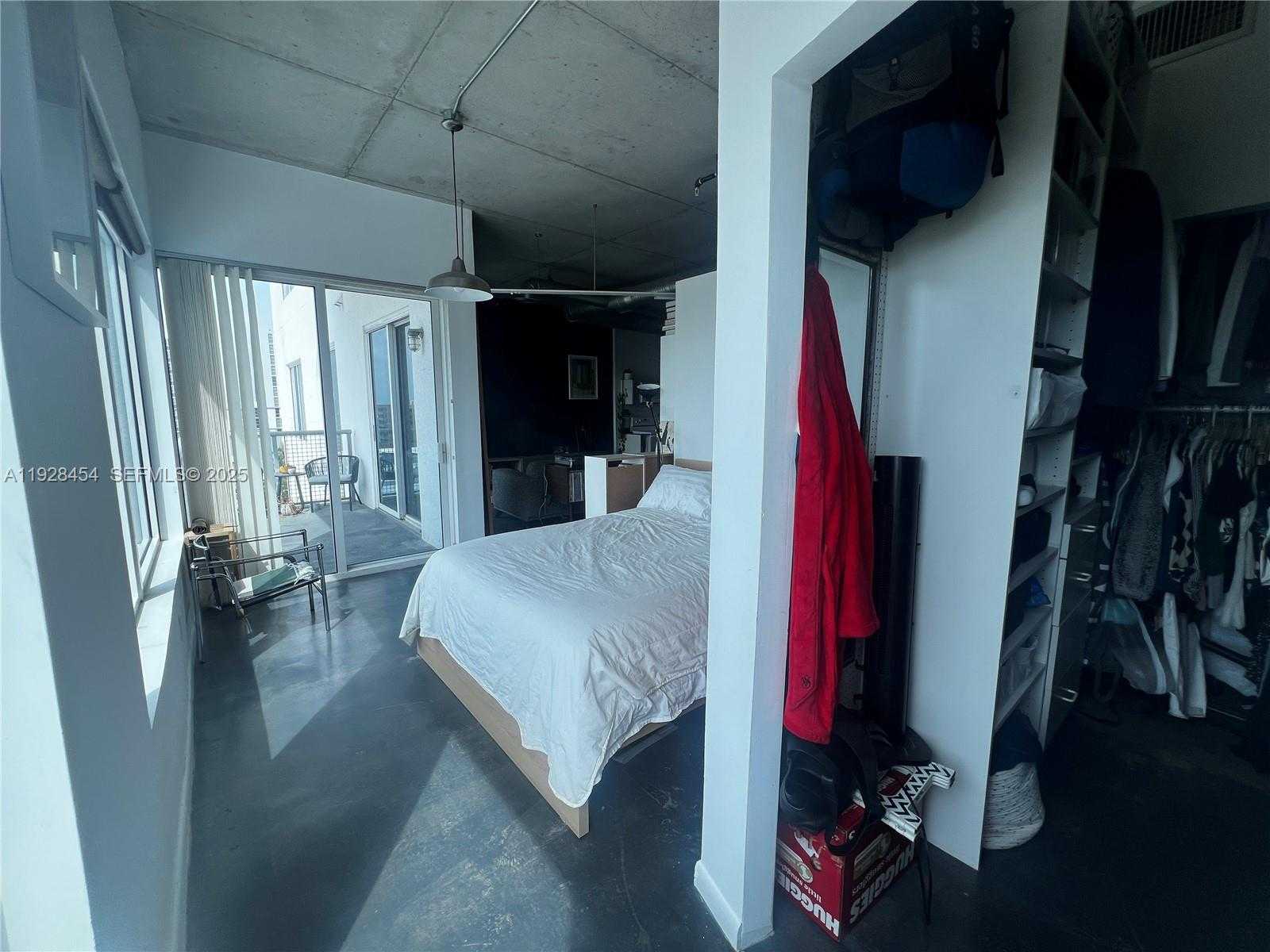 Small Image of 10 SOUTH WEST SOUTH RIVER DR #812, Miami Number 23