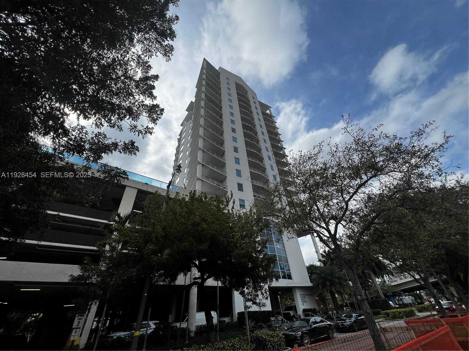 Small Image of 10 SOUTH WEST SOUTH RIVER DR #812, Miami Number 3