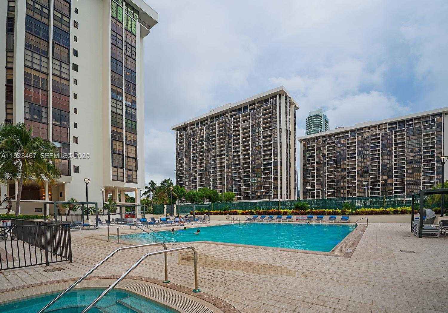 Small Image of 1901 BRICKELL AVE #B905, Miami Number 20