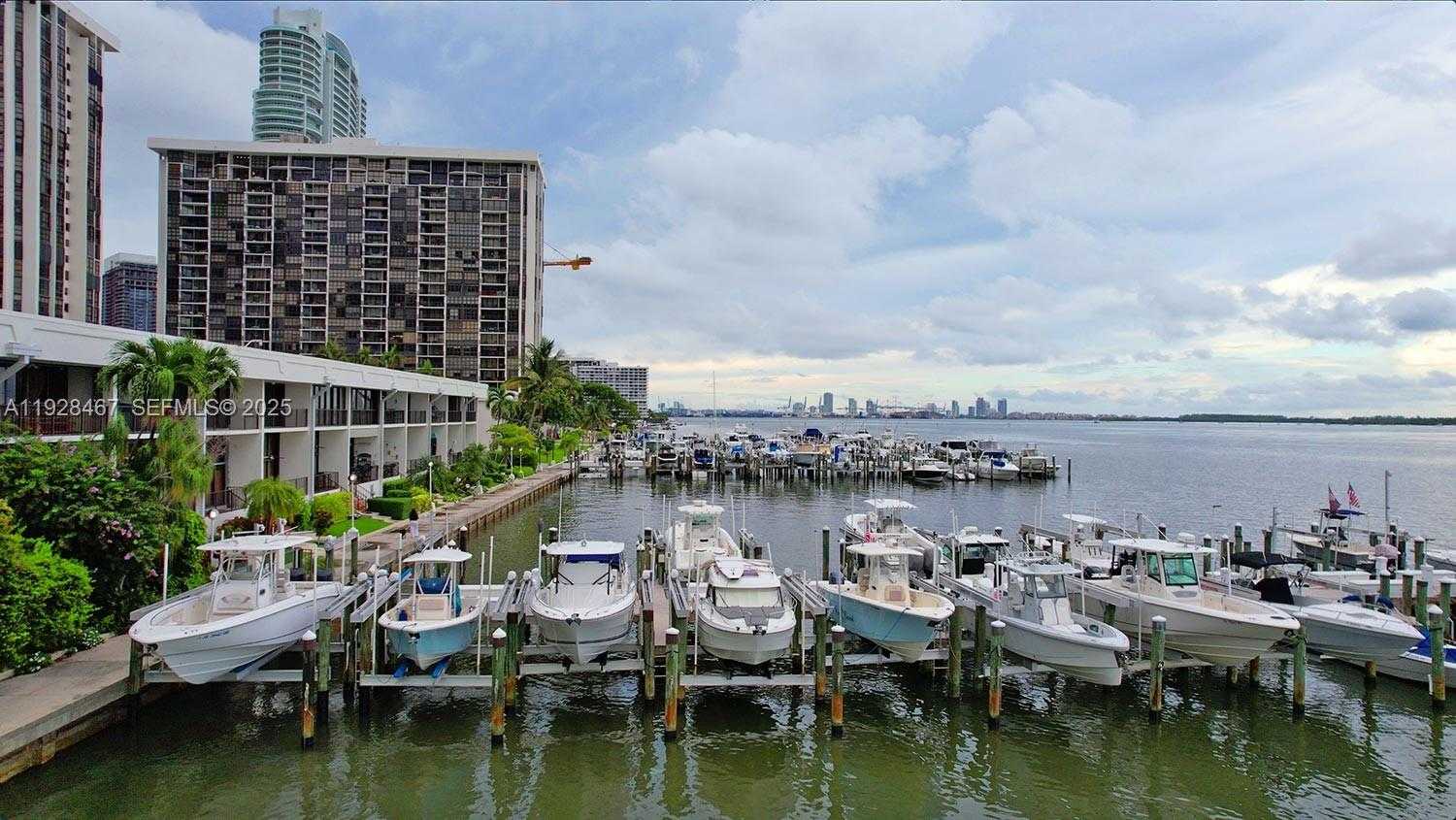 Small Image of 1901 BRICKELL AVE #B905, Miami Number 21